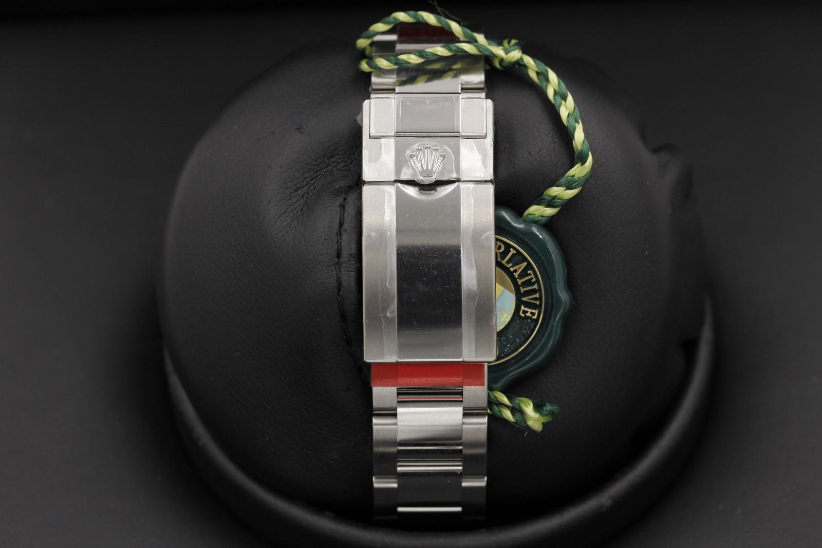 Watch Image 7