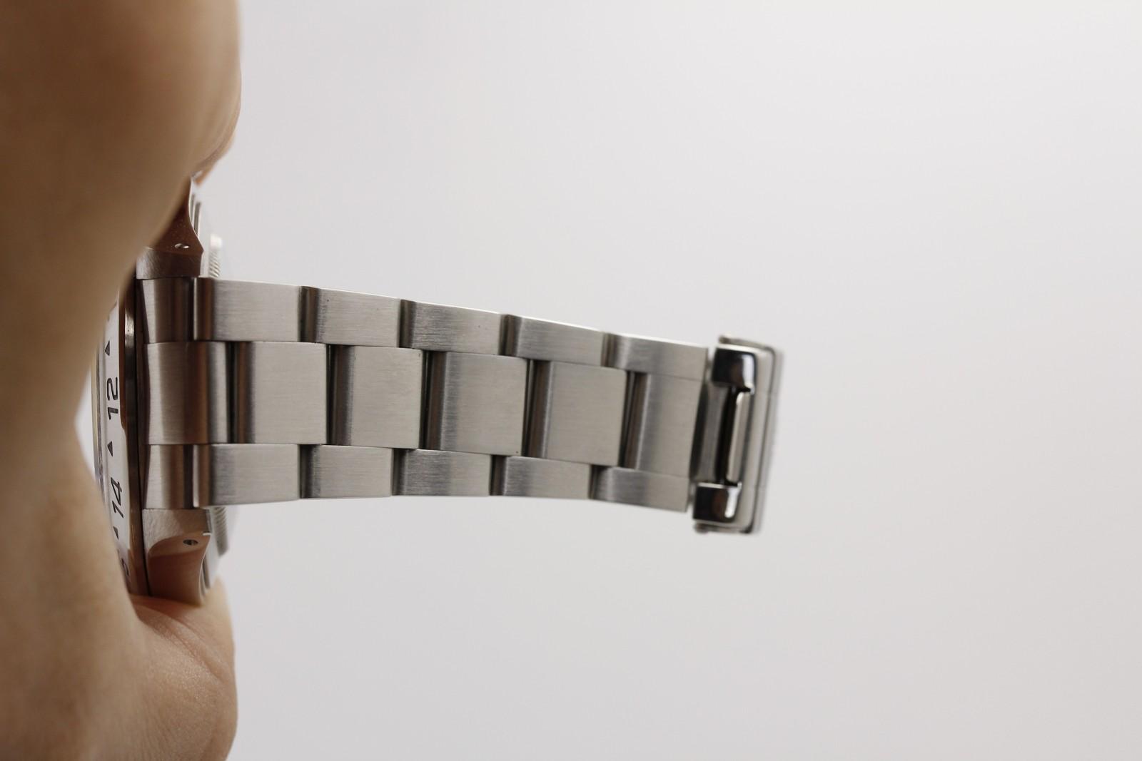 Watch Image 10