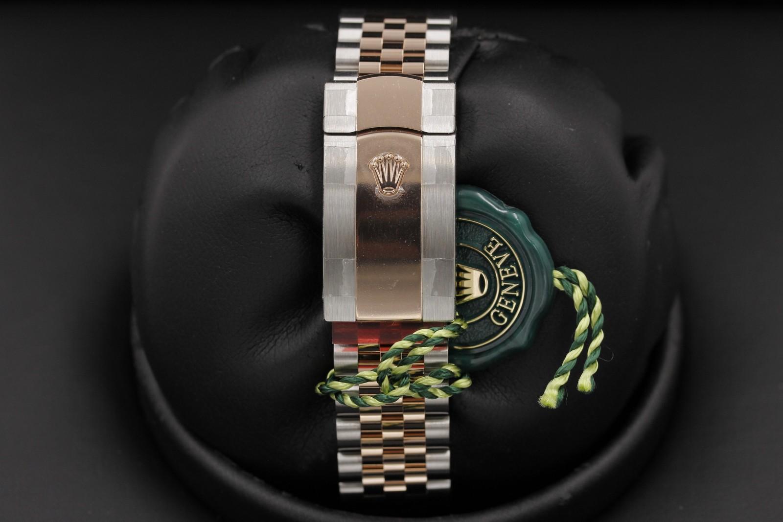 Watch Image 7