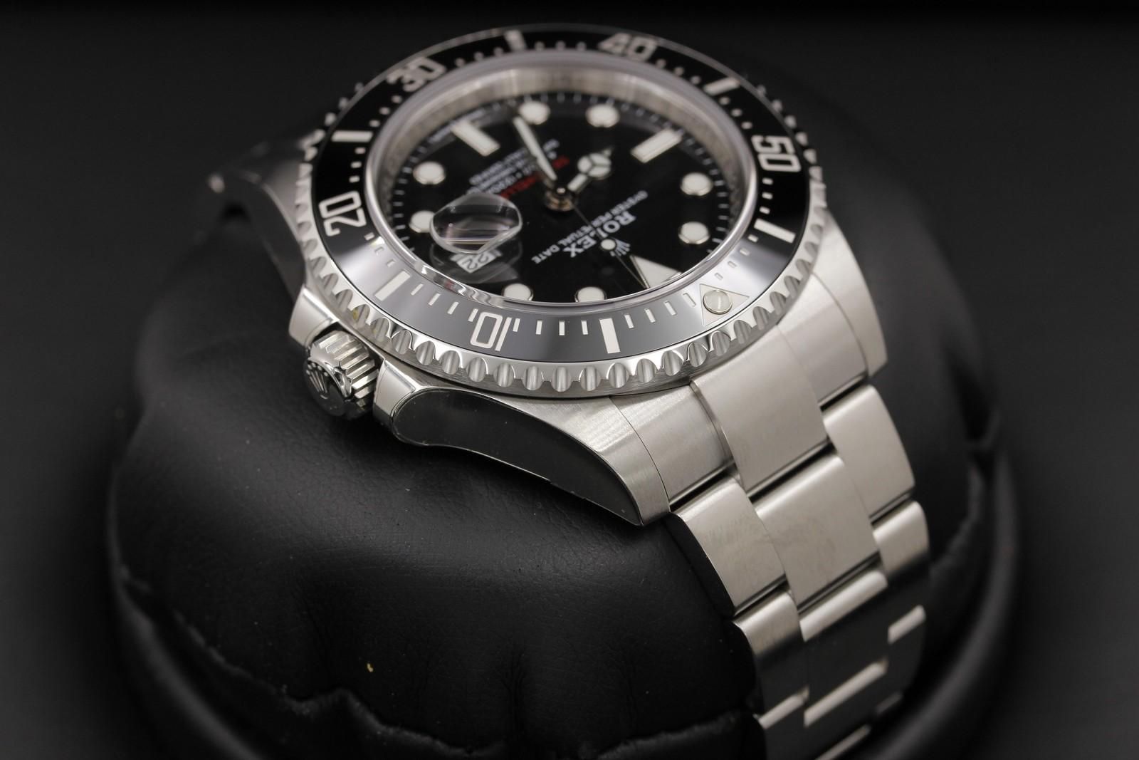 Watch Image 4