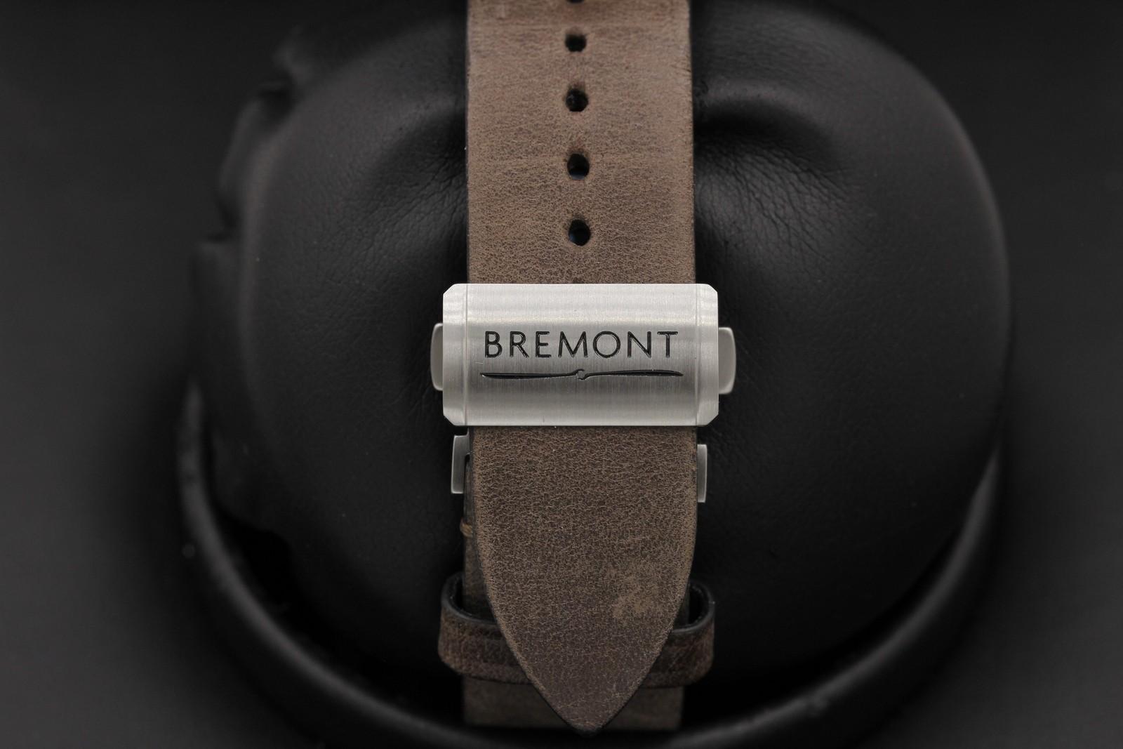 Watch Image 7