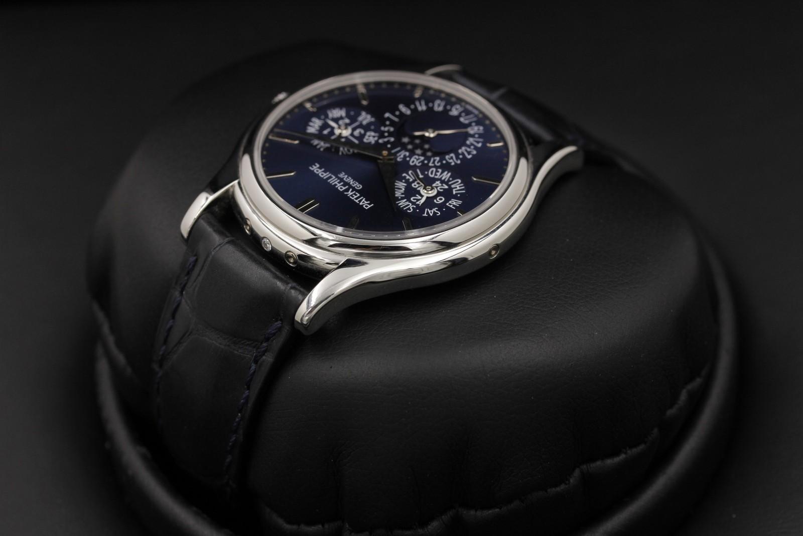 Watch Image 5