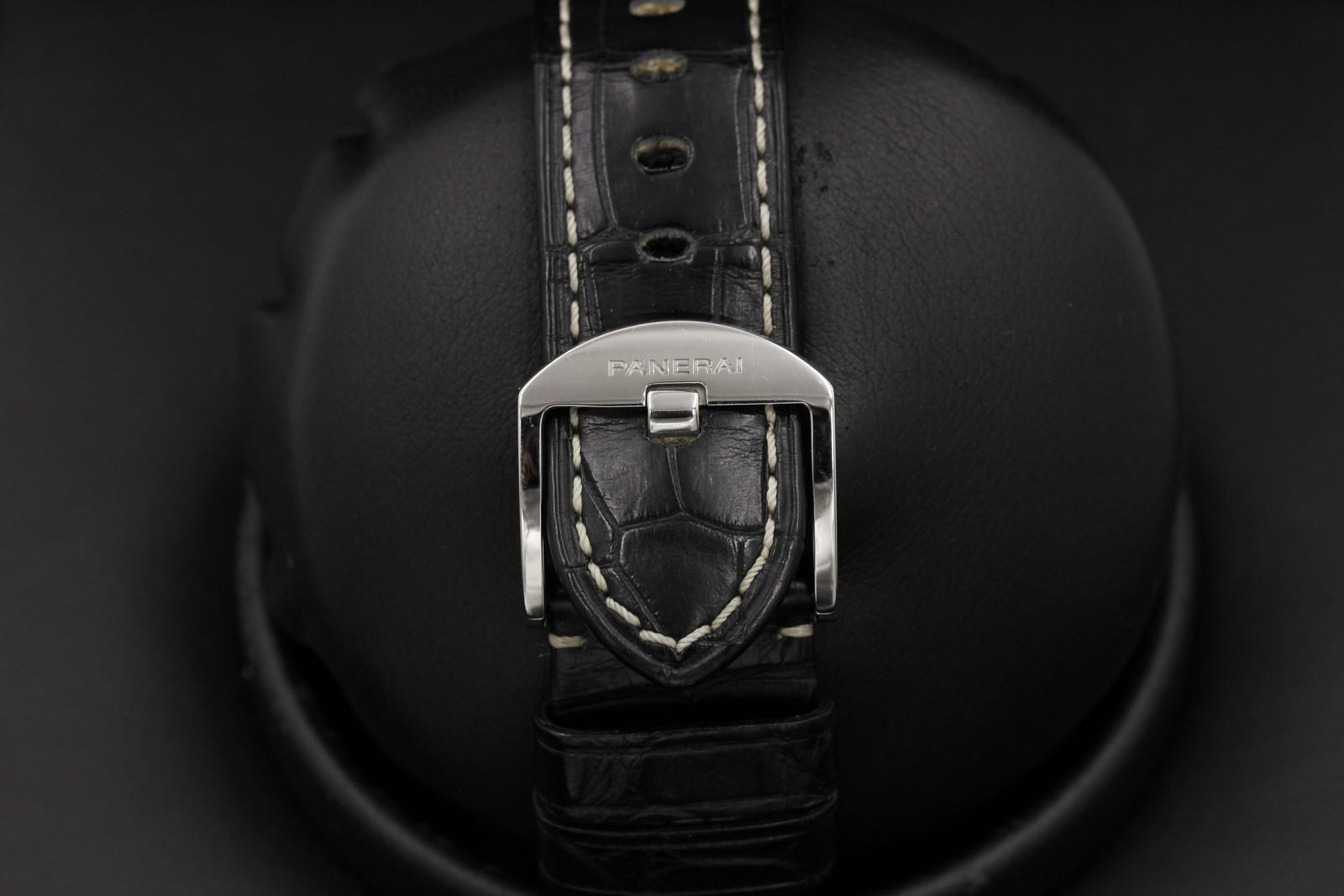 Watch Image 7