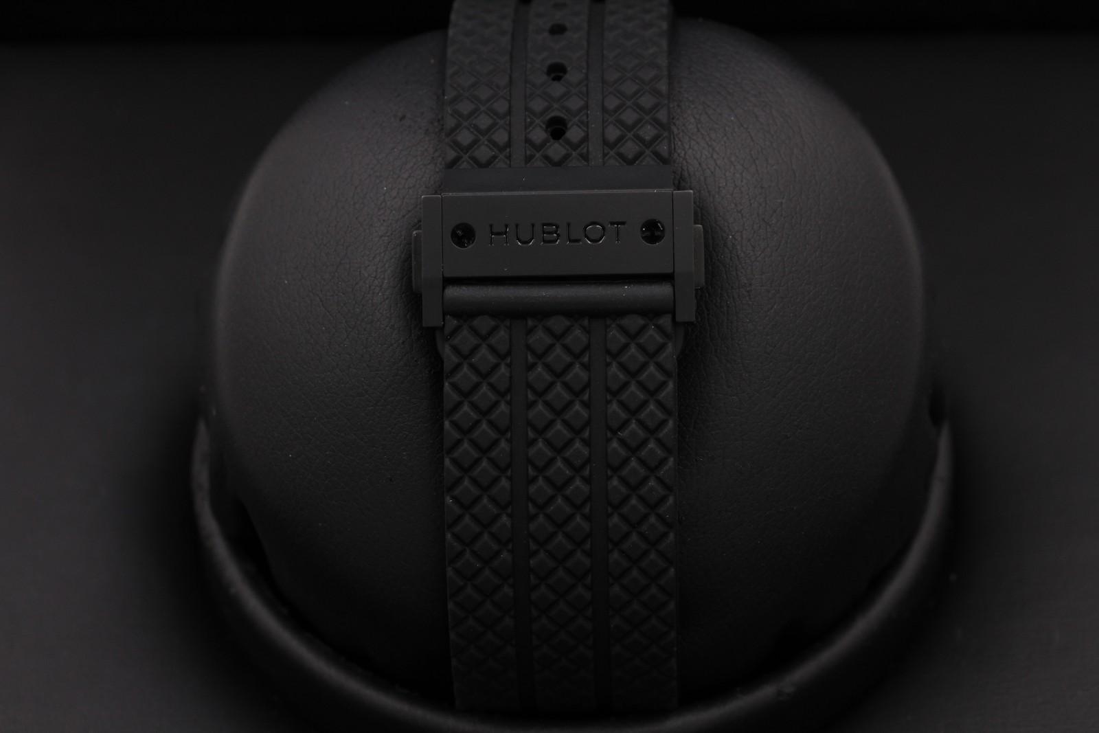 Watch Image 7