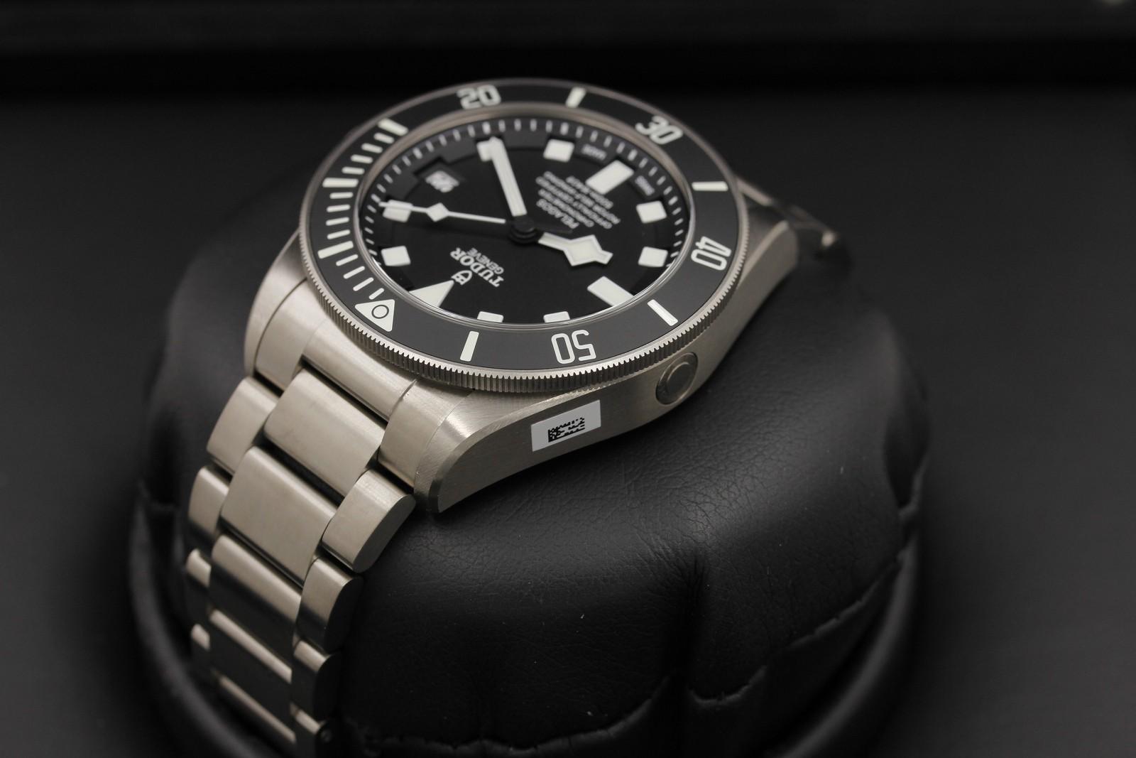 Watch Image 5