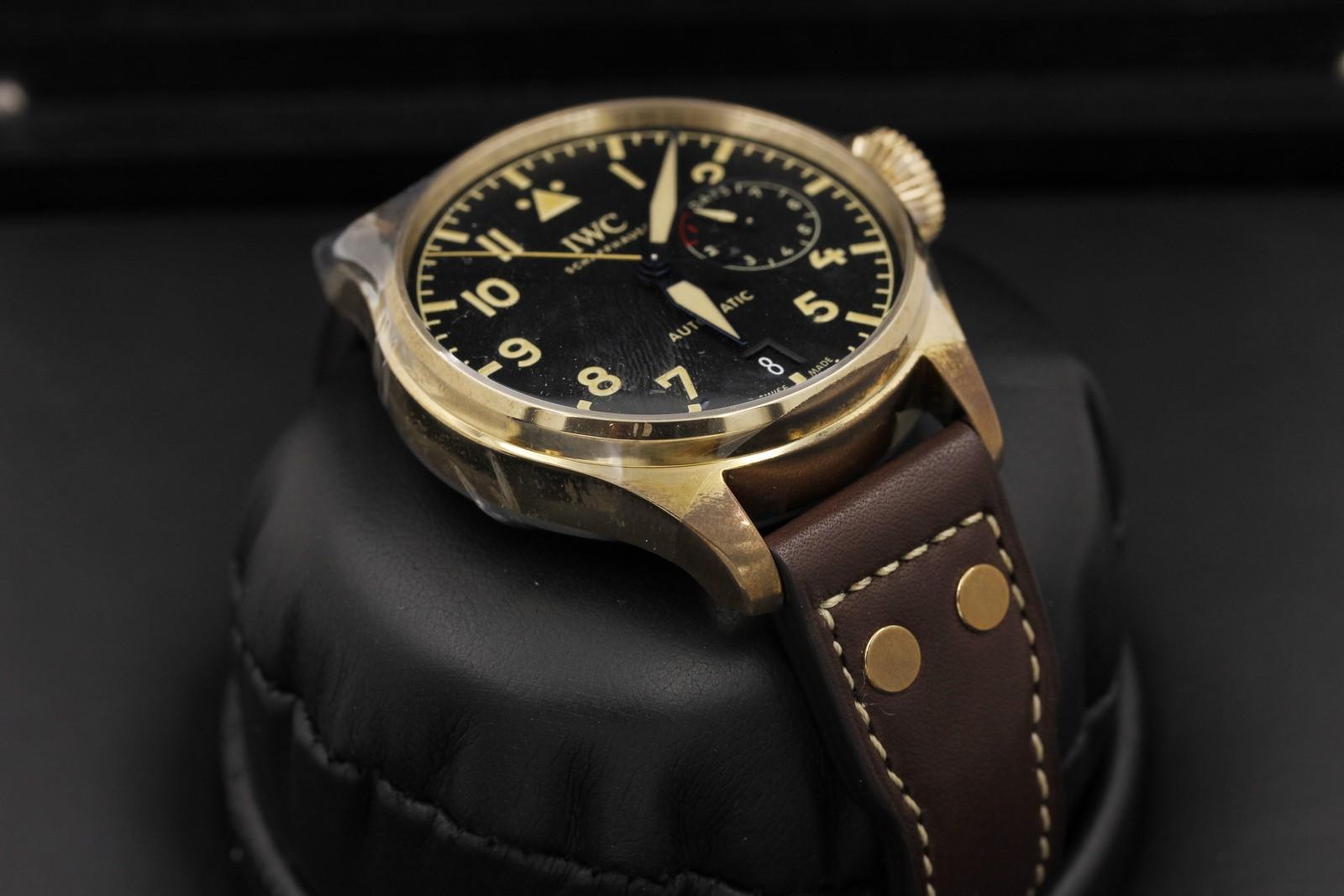 Watch Image 6