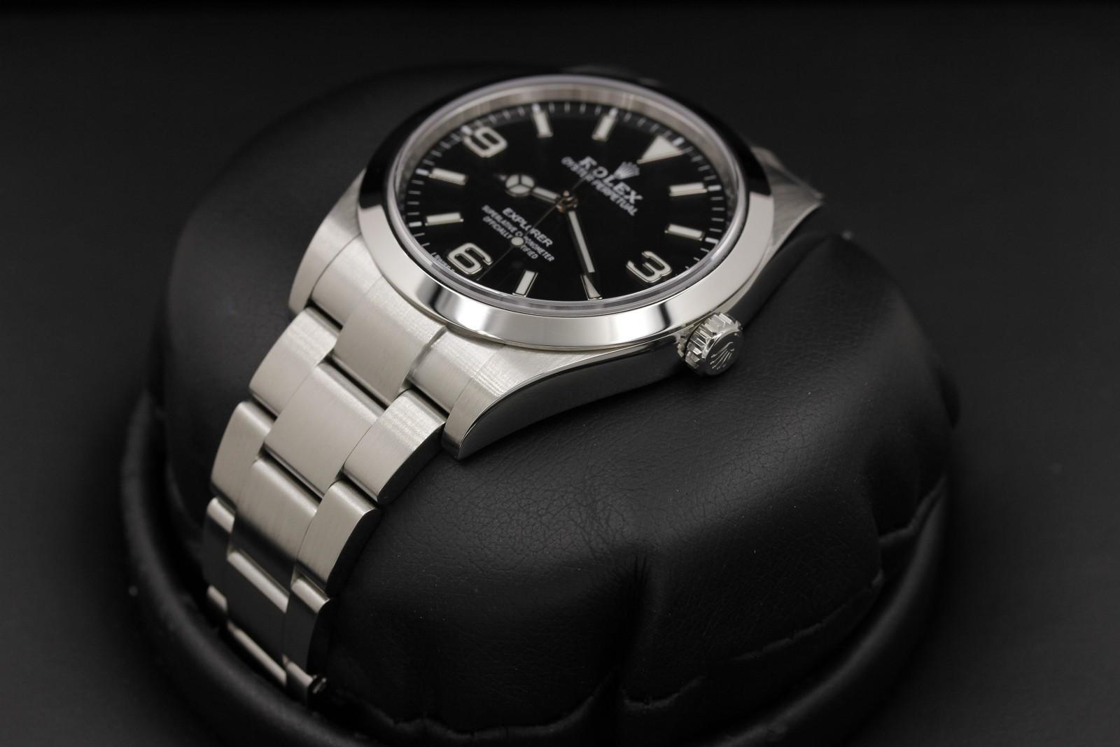 Watch Image 2