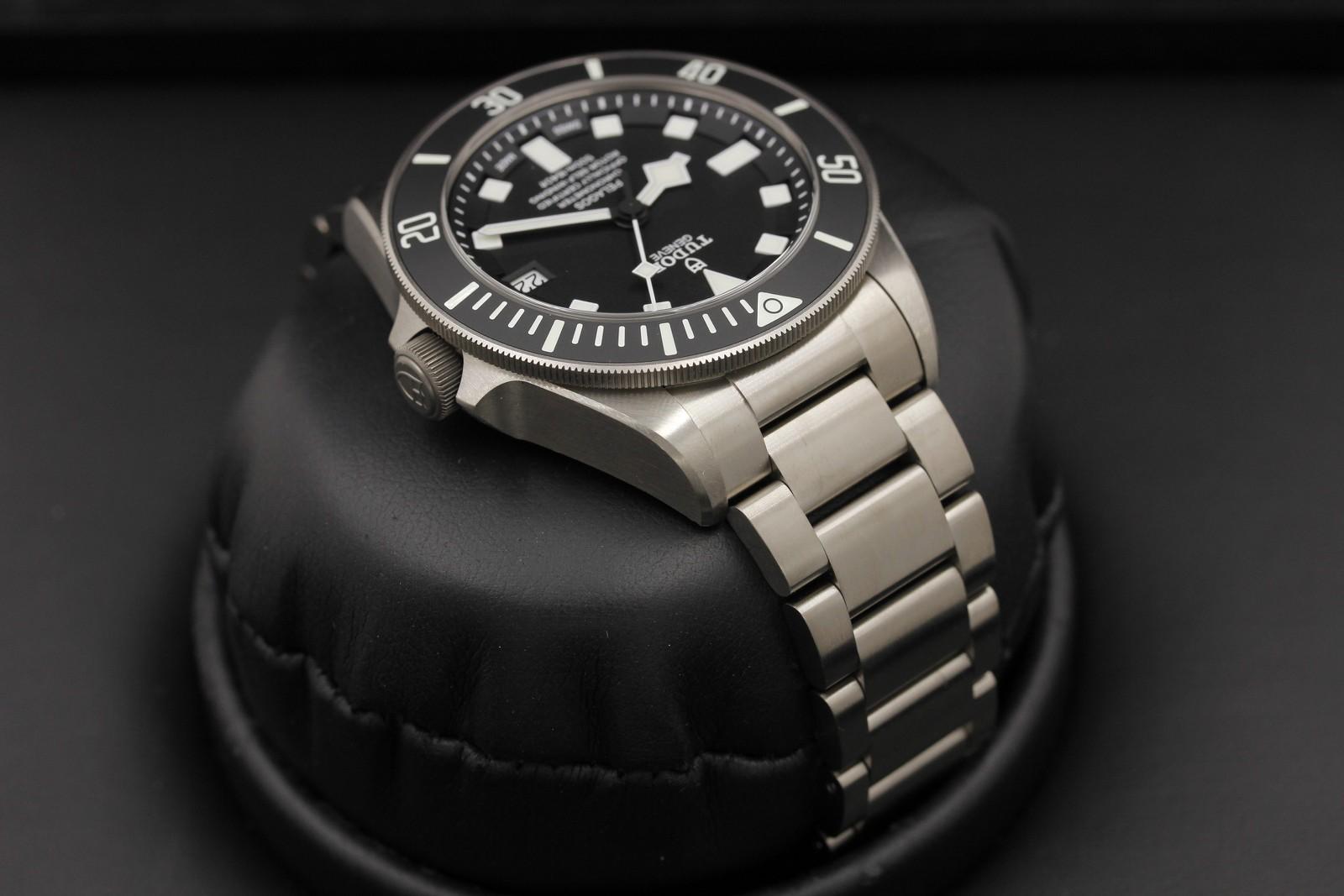Watch Image 4