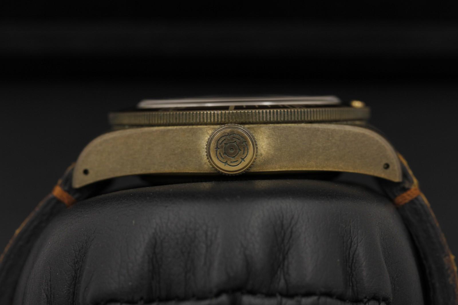 Watch Image 3
