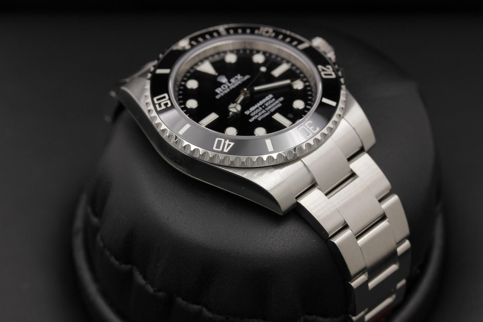 Watch Image 6