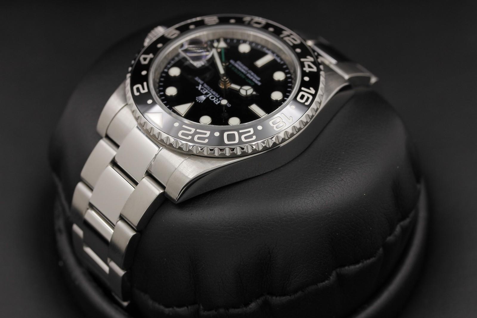 Watch Image 5