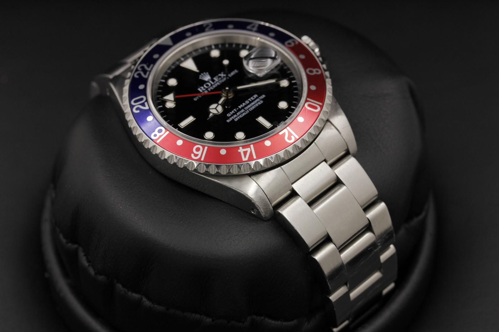 Watch Image 6