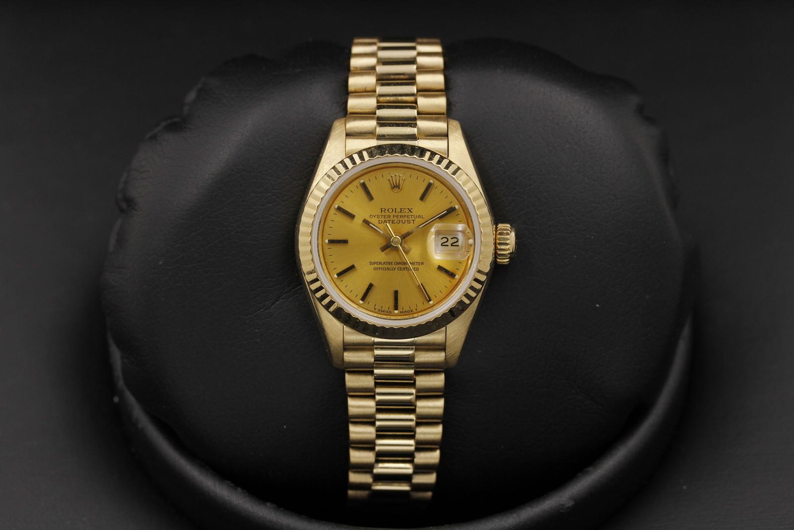 Watch Image 1