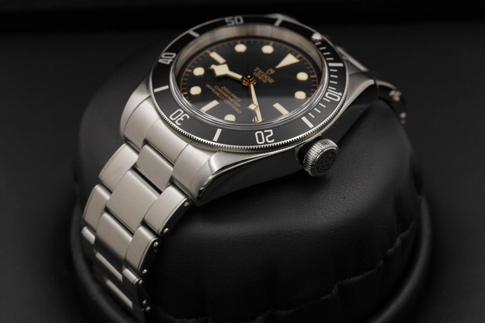Watch Image 2