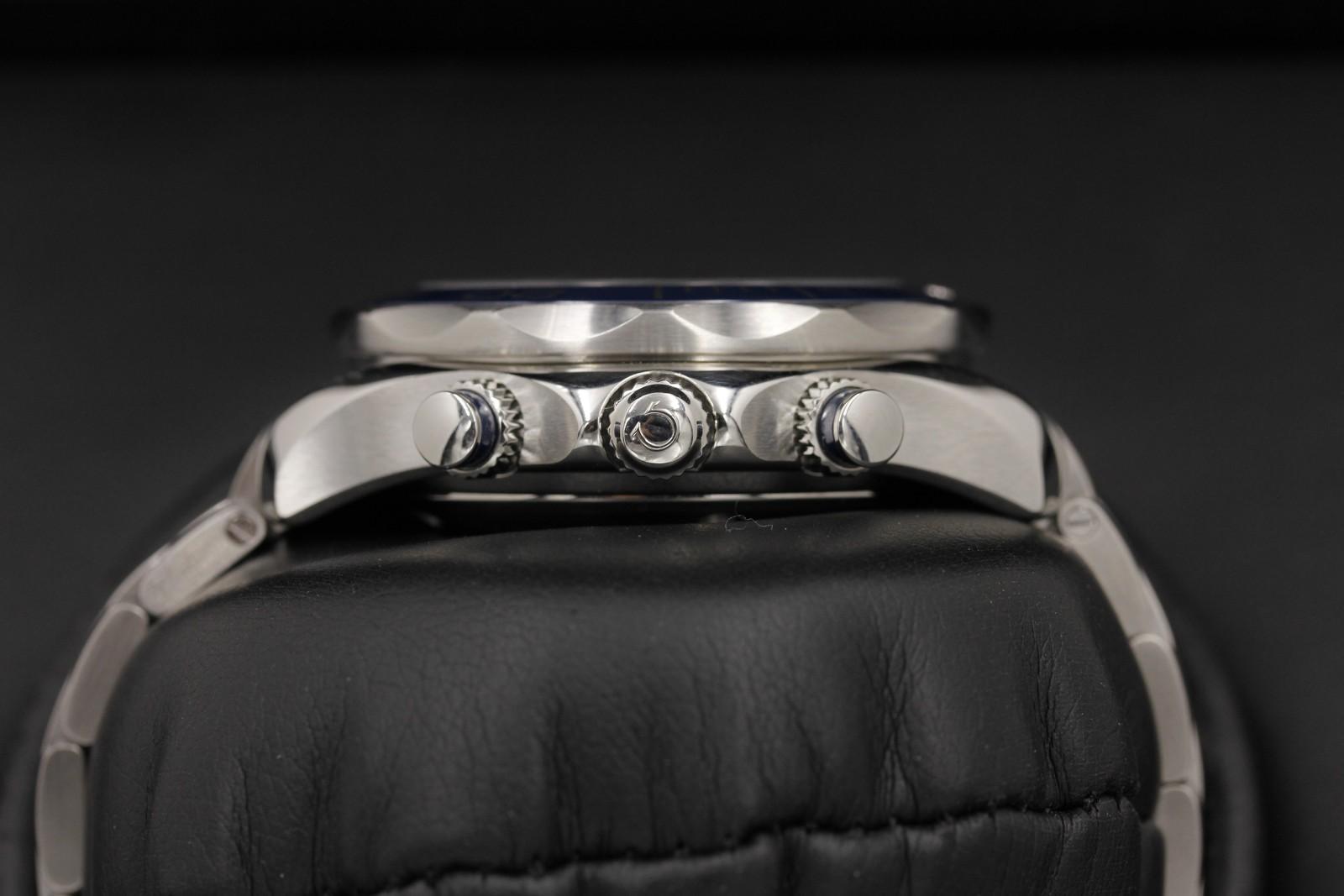 Watch Image 3