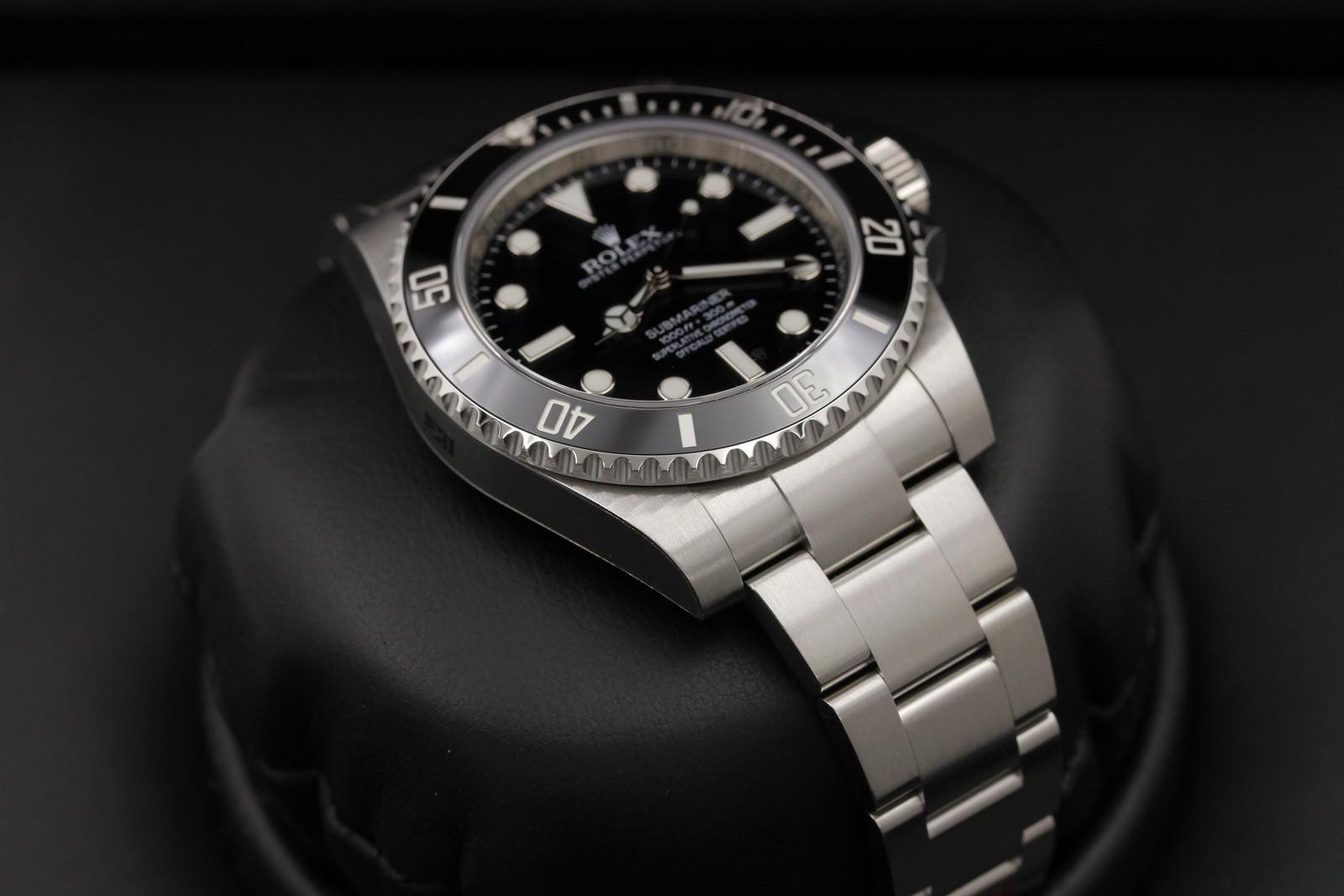 Watch Image 6