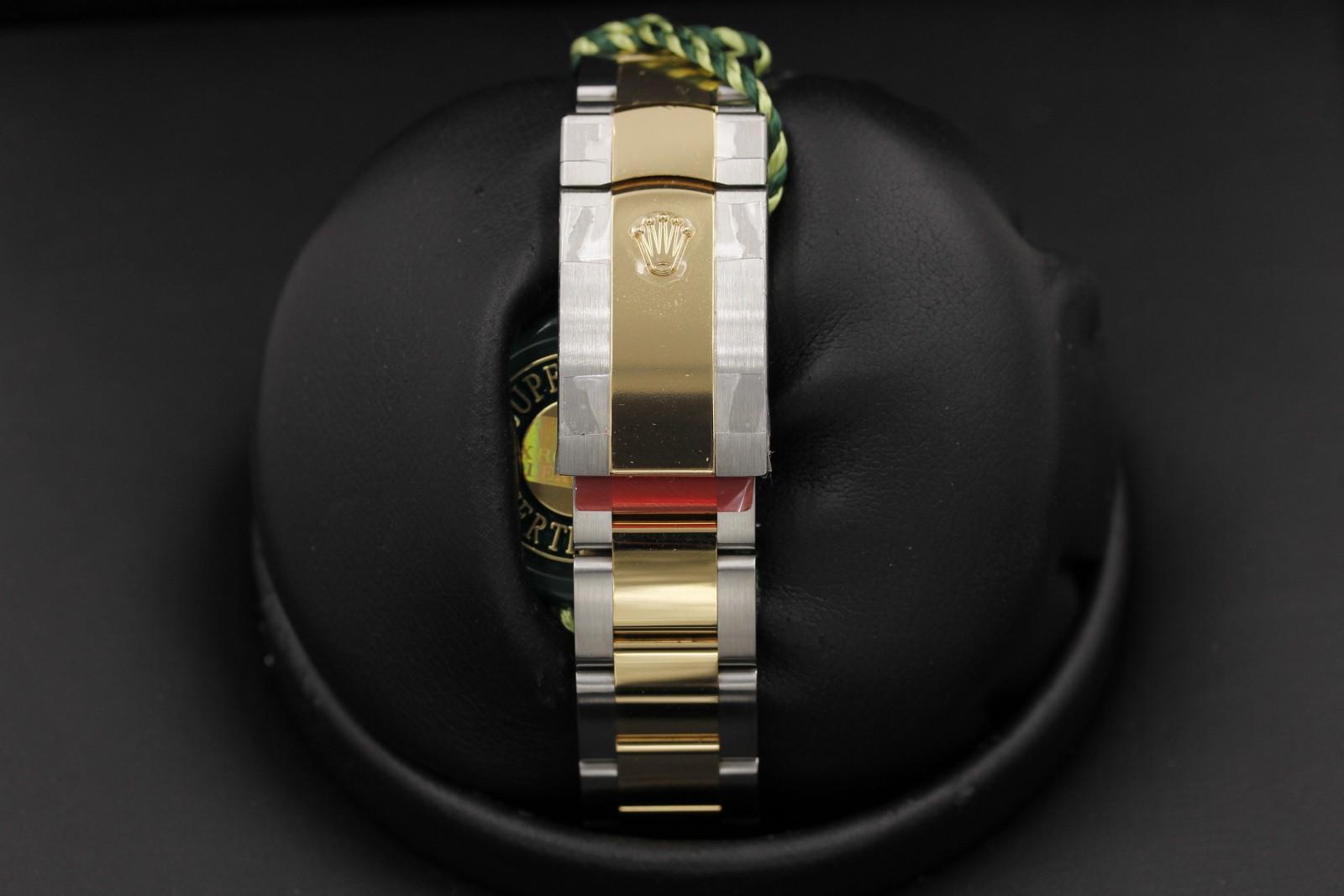 Watch Image 7