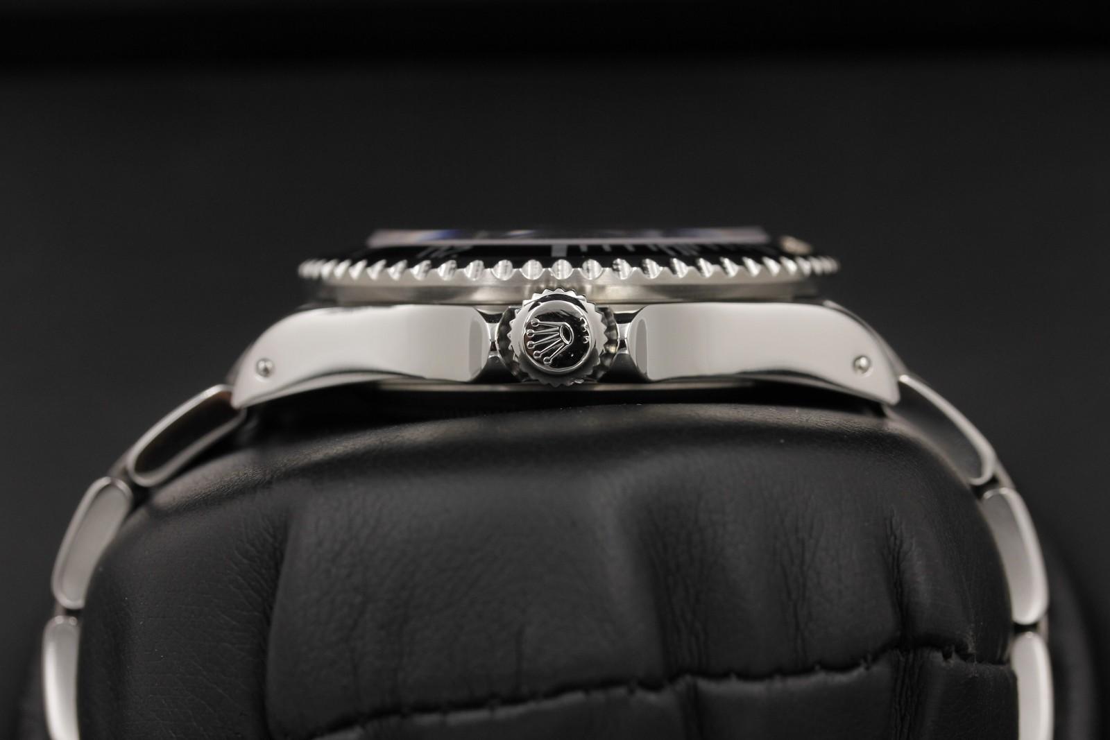 Watch Image 3
