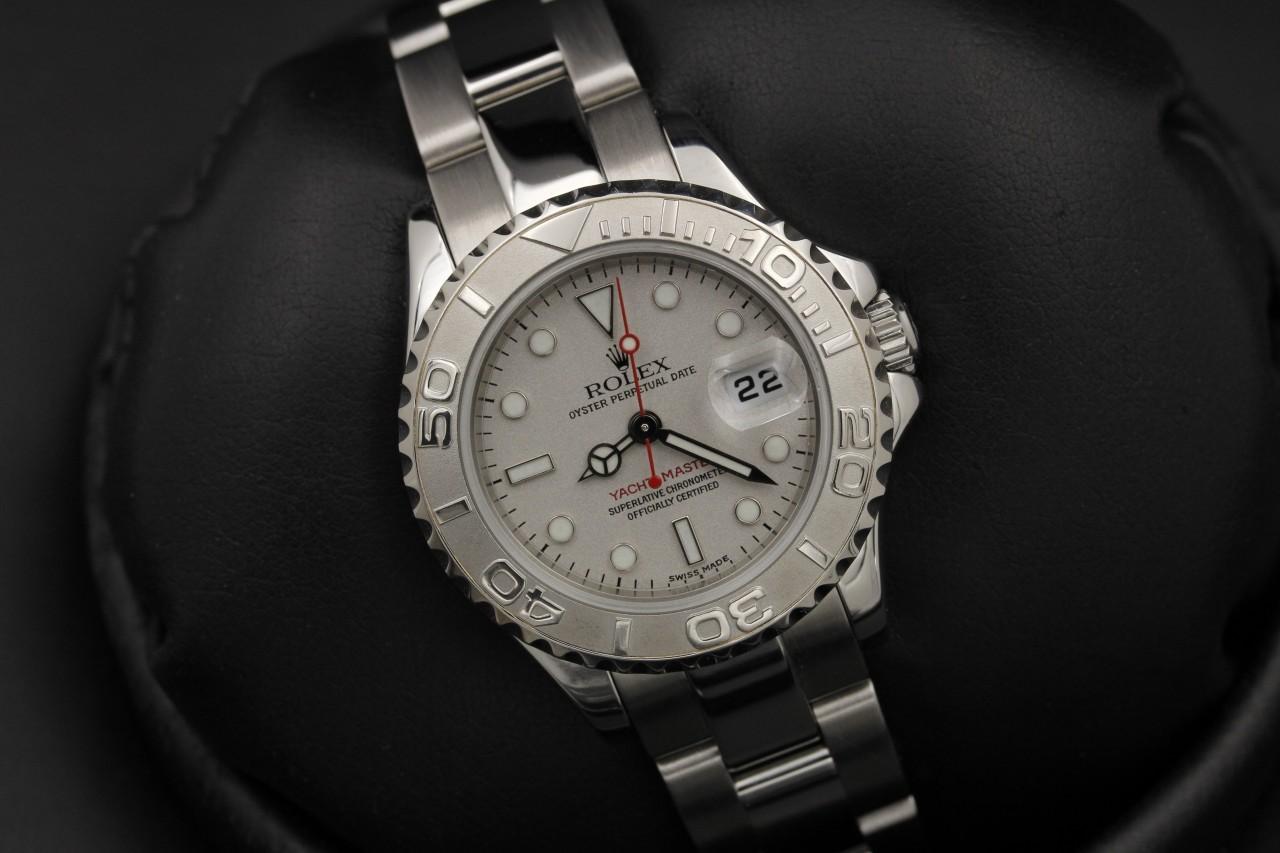Watch Image 9