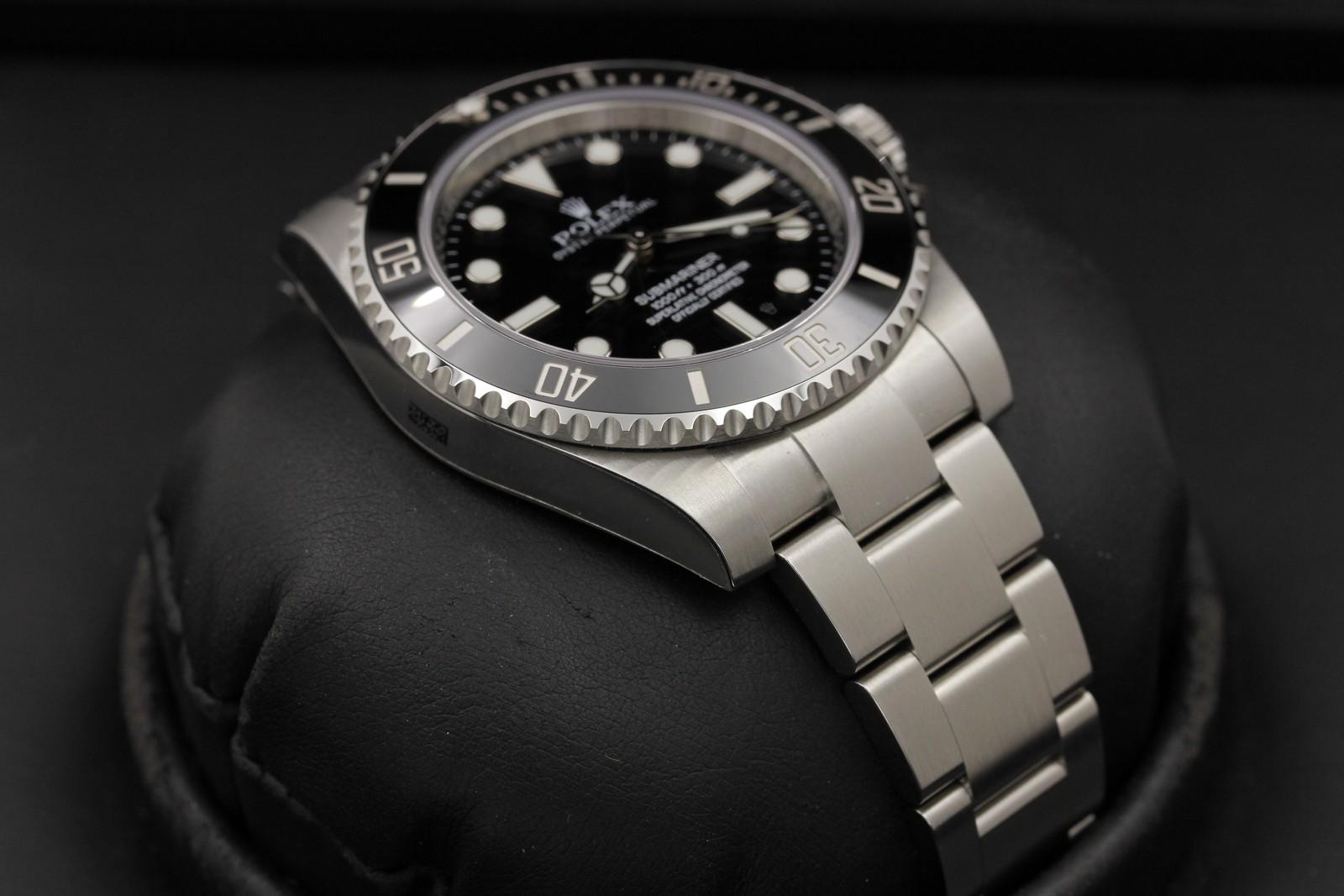 Watch Image 6