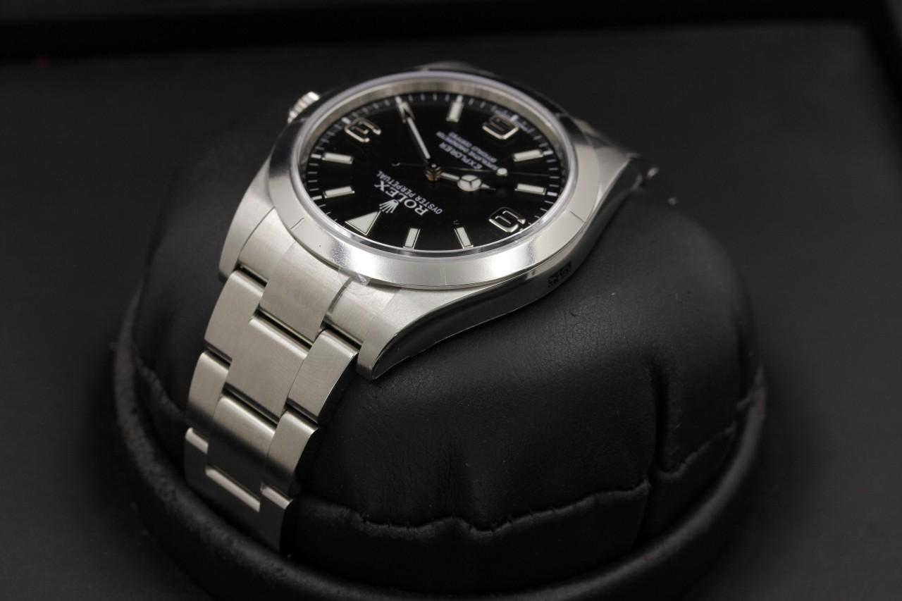 Watch Image 5
