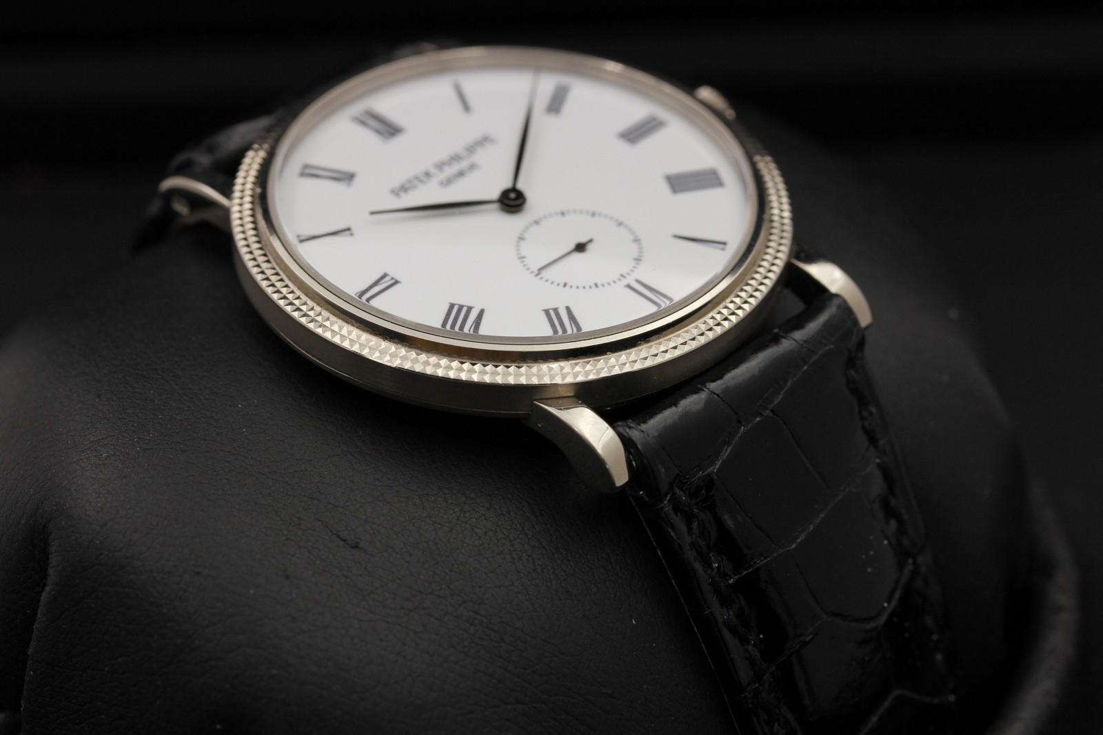 Watch Image 6