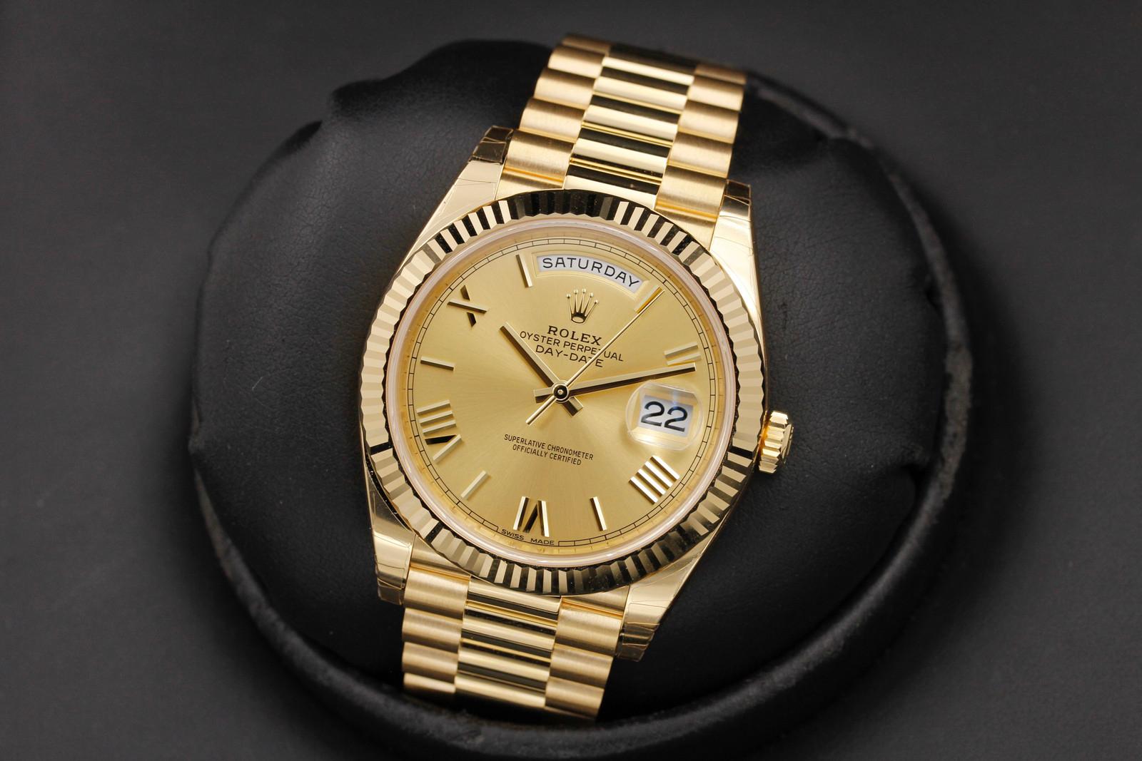 Watch Image 8