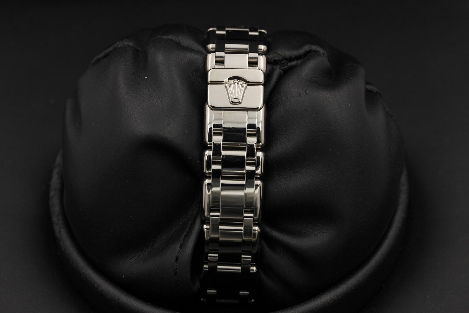 Watch Image 7