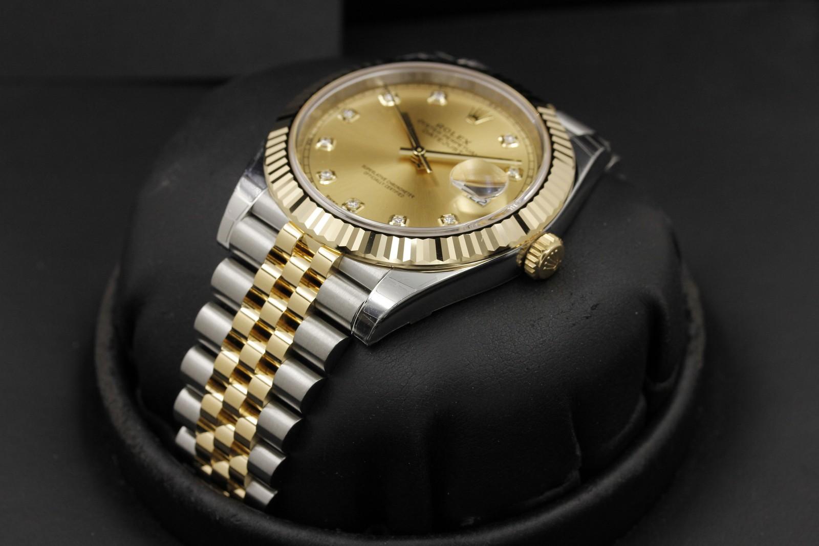 Watch Image 2
