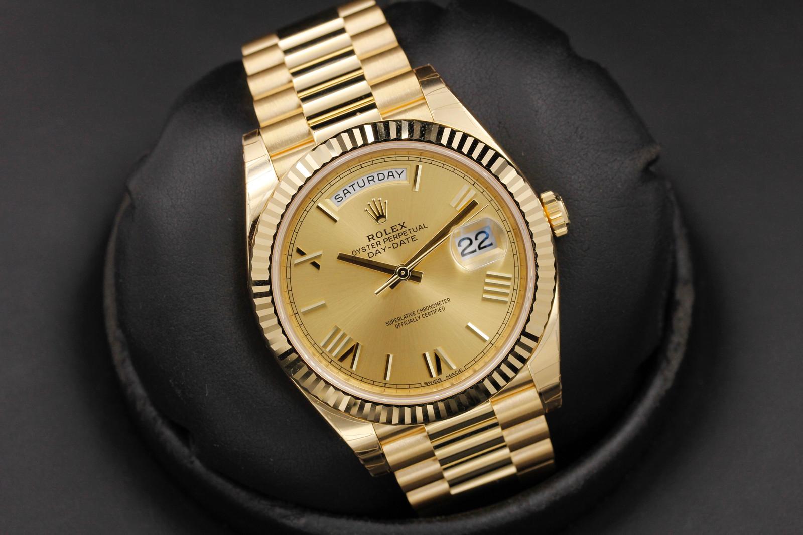 Watch Image 9