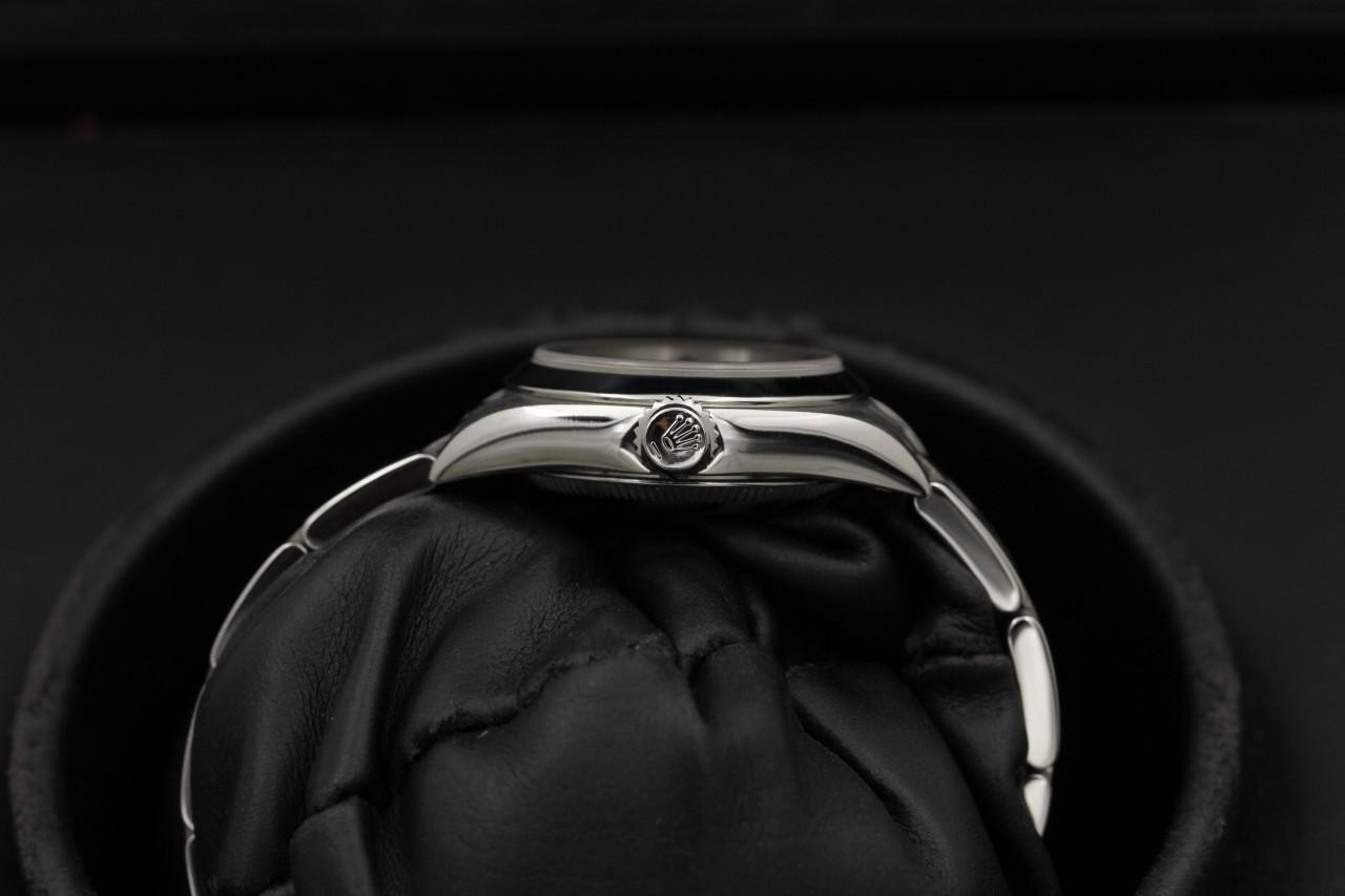 Watch Image 3