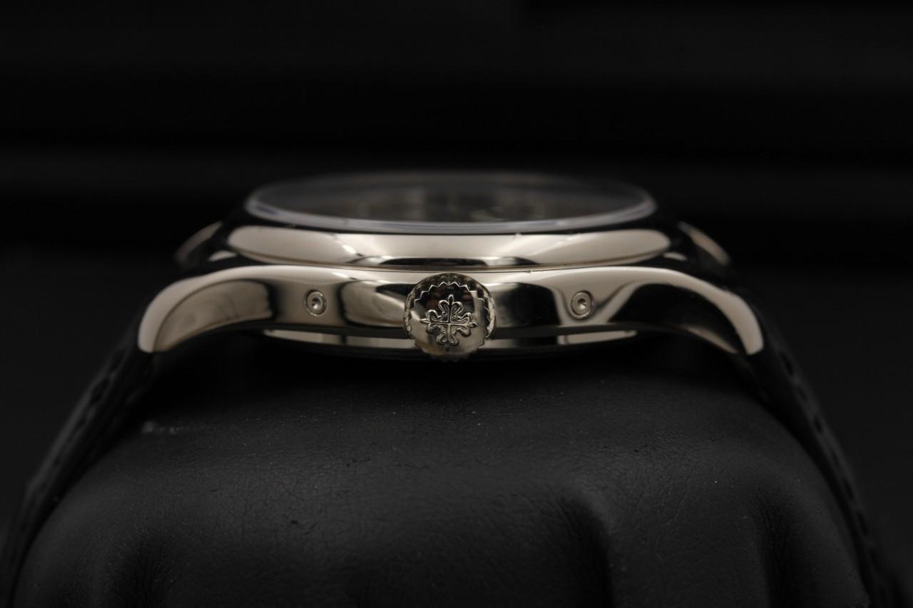 Watch Image 3