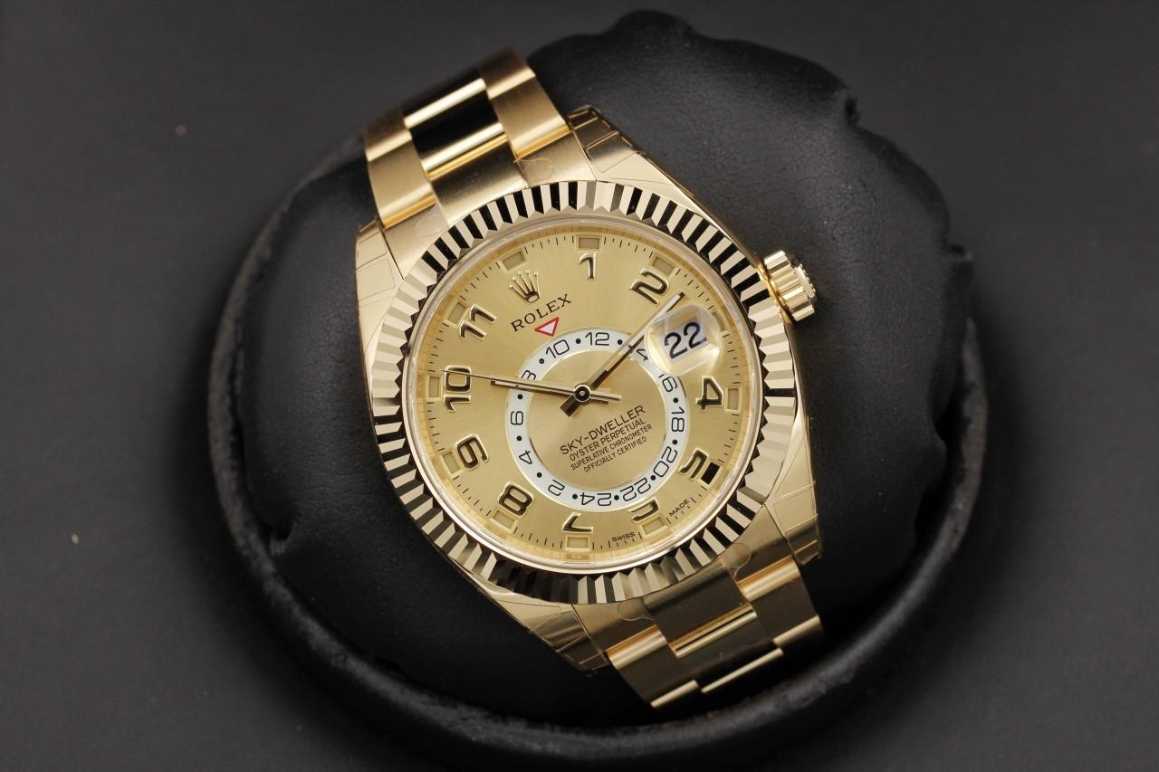 Watch Image 8