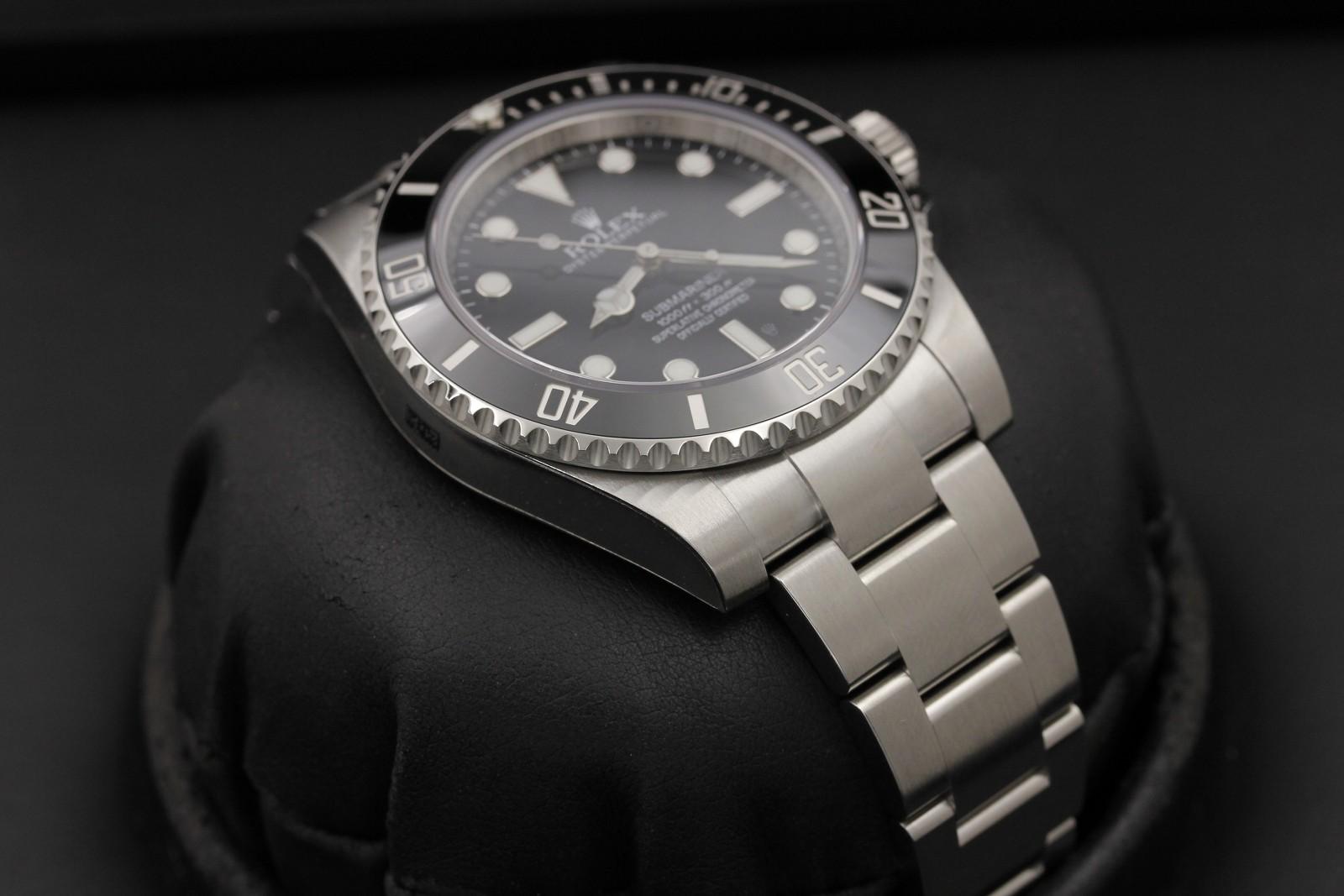Watch Image 6