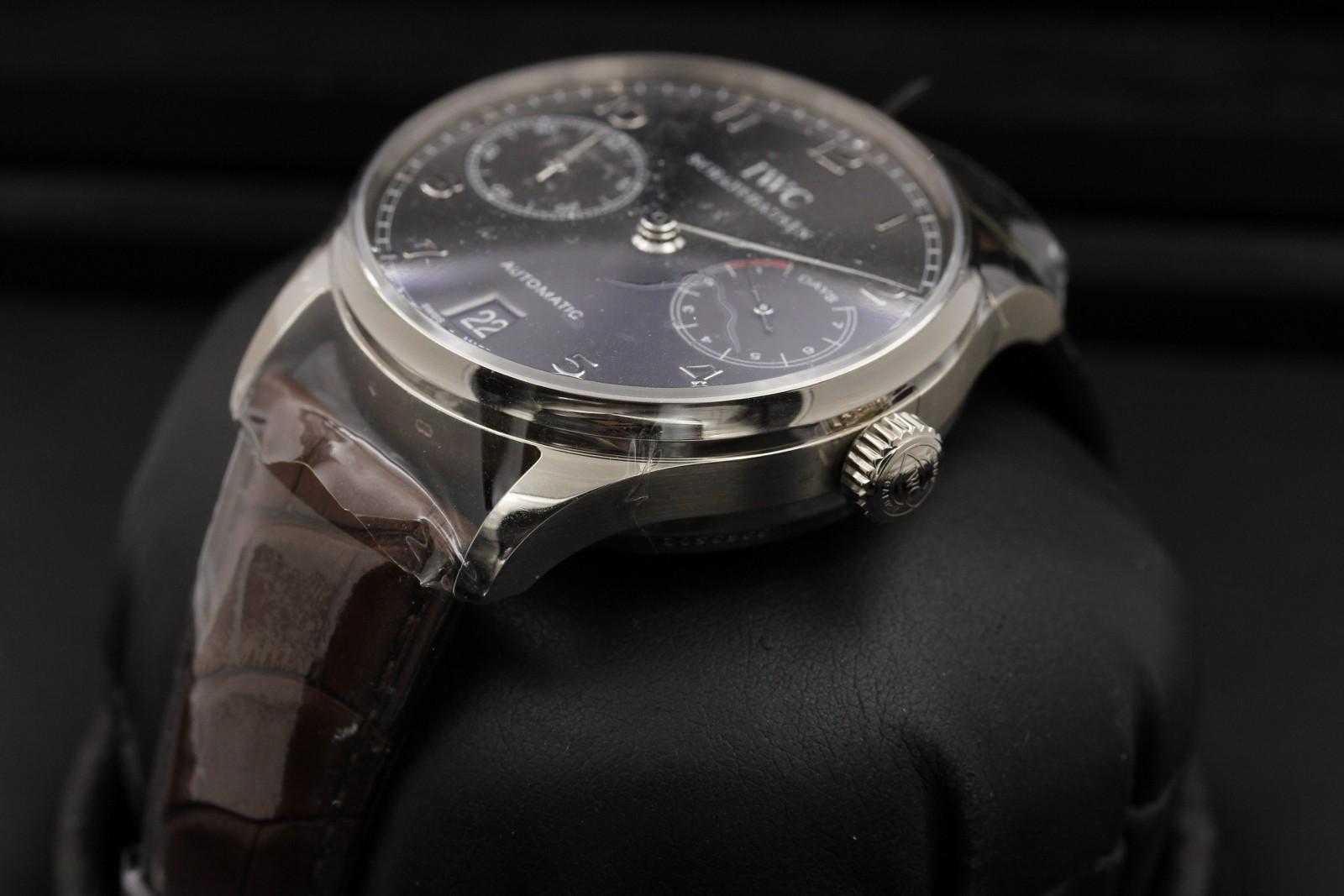Watch Image 2