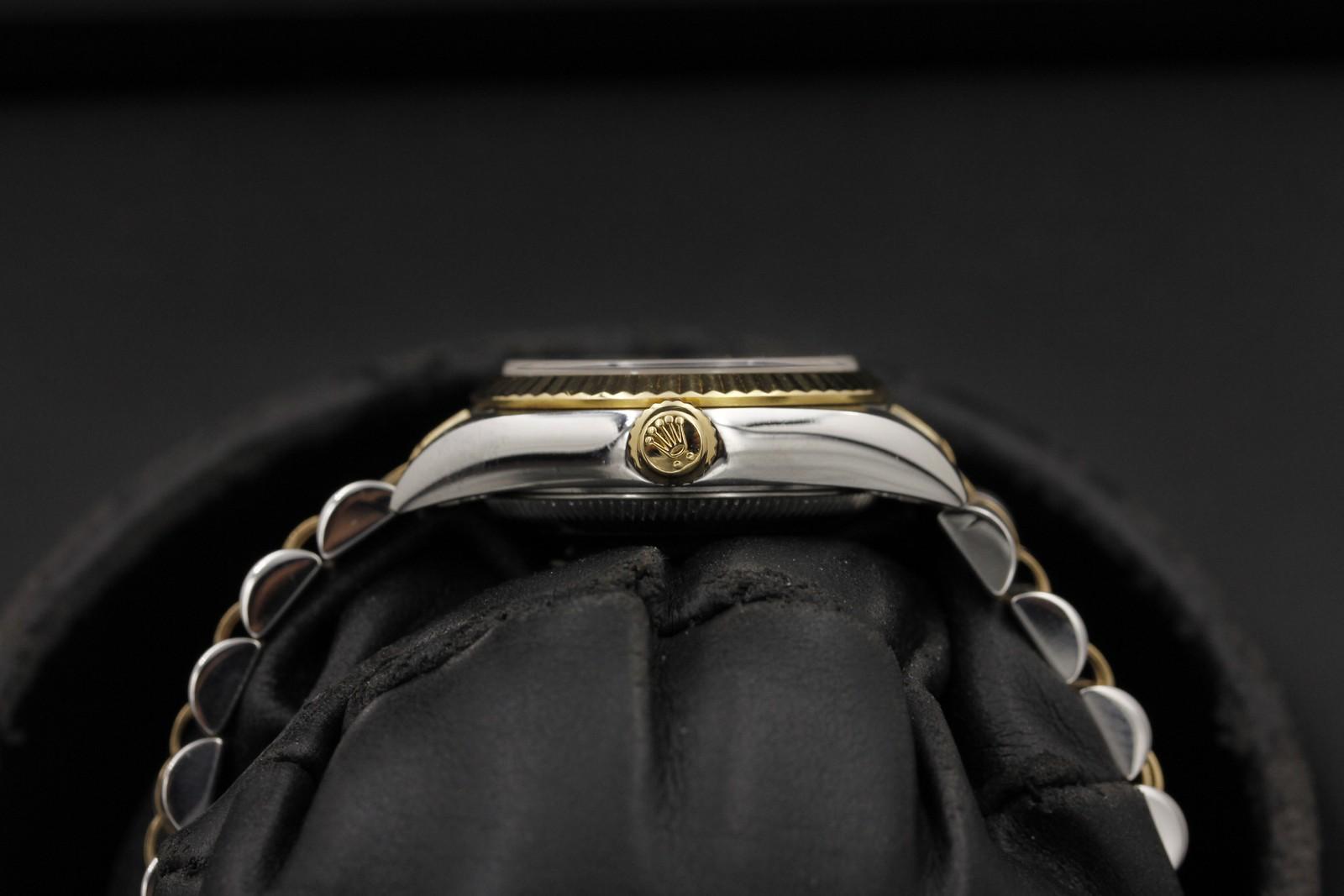 Watch Image 3