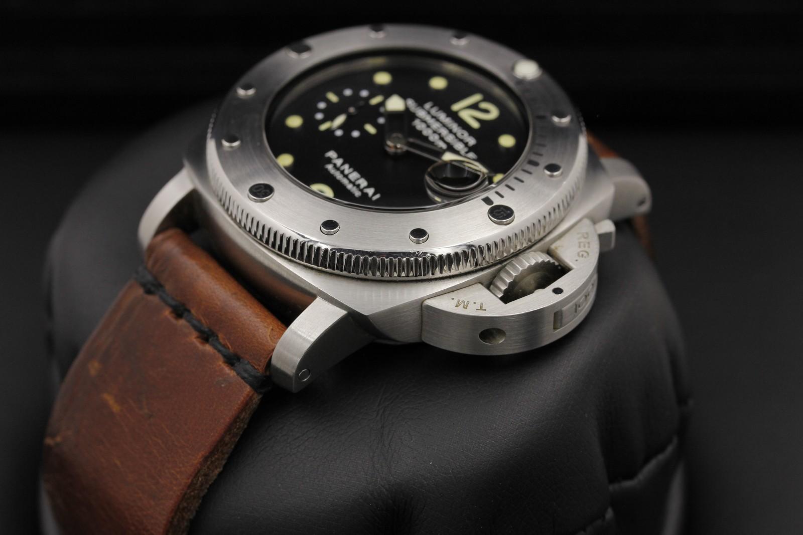 Watch Image 2