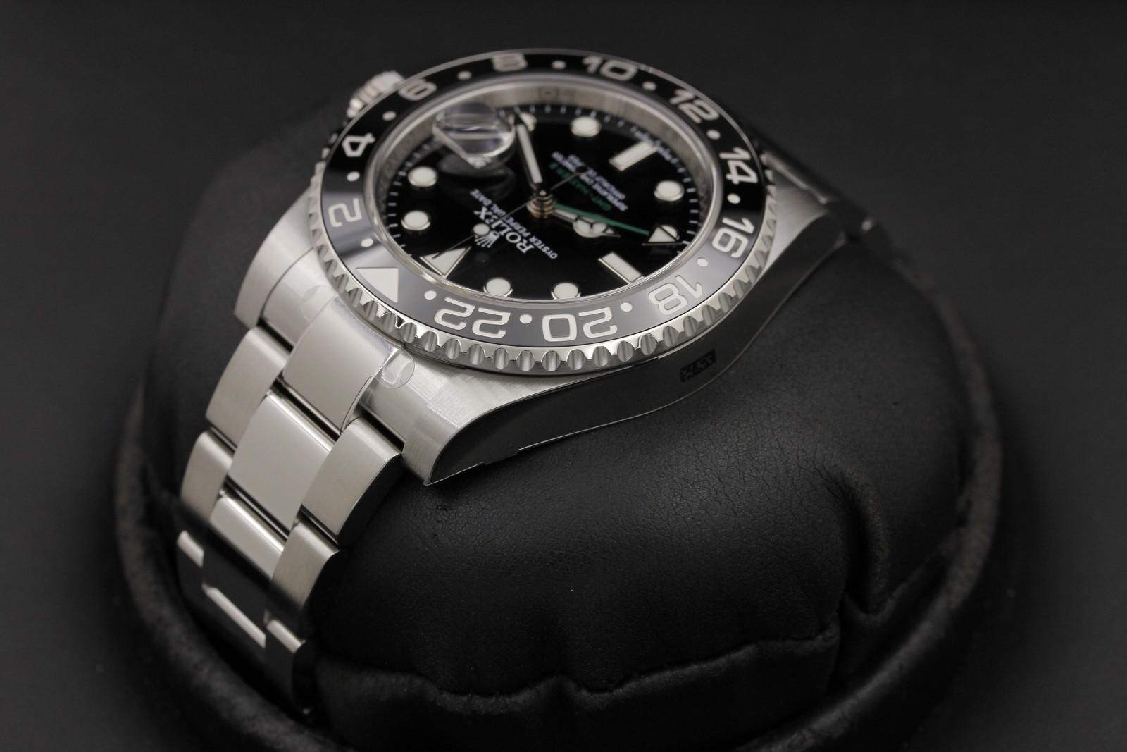 Watch Image 5