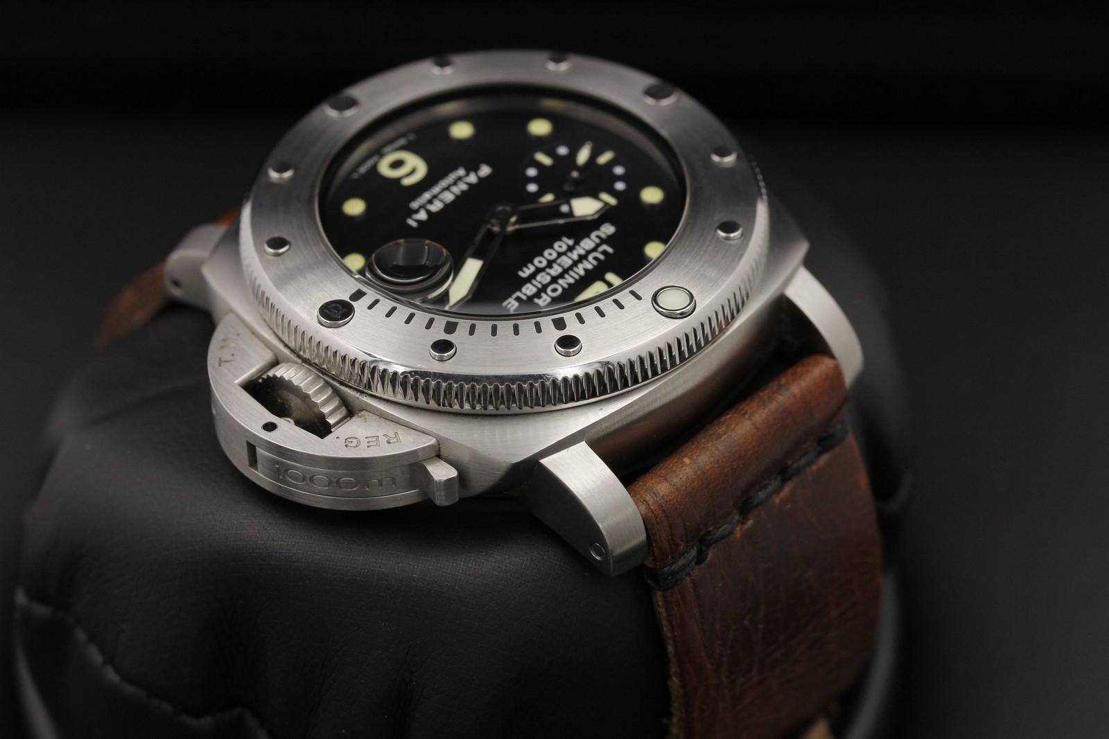 Watch Image 4