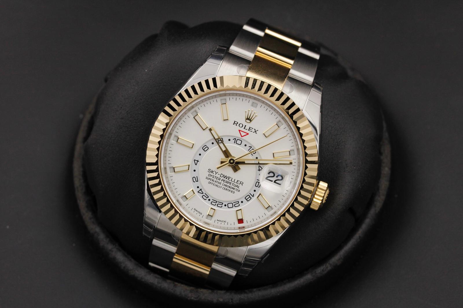 Watch Image 8
