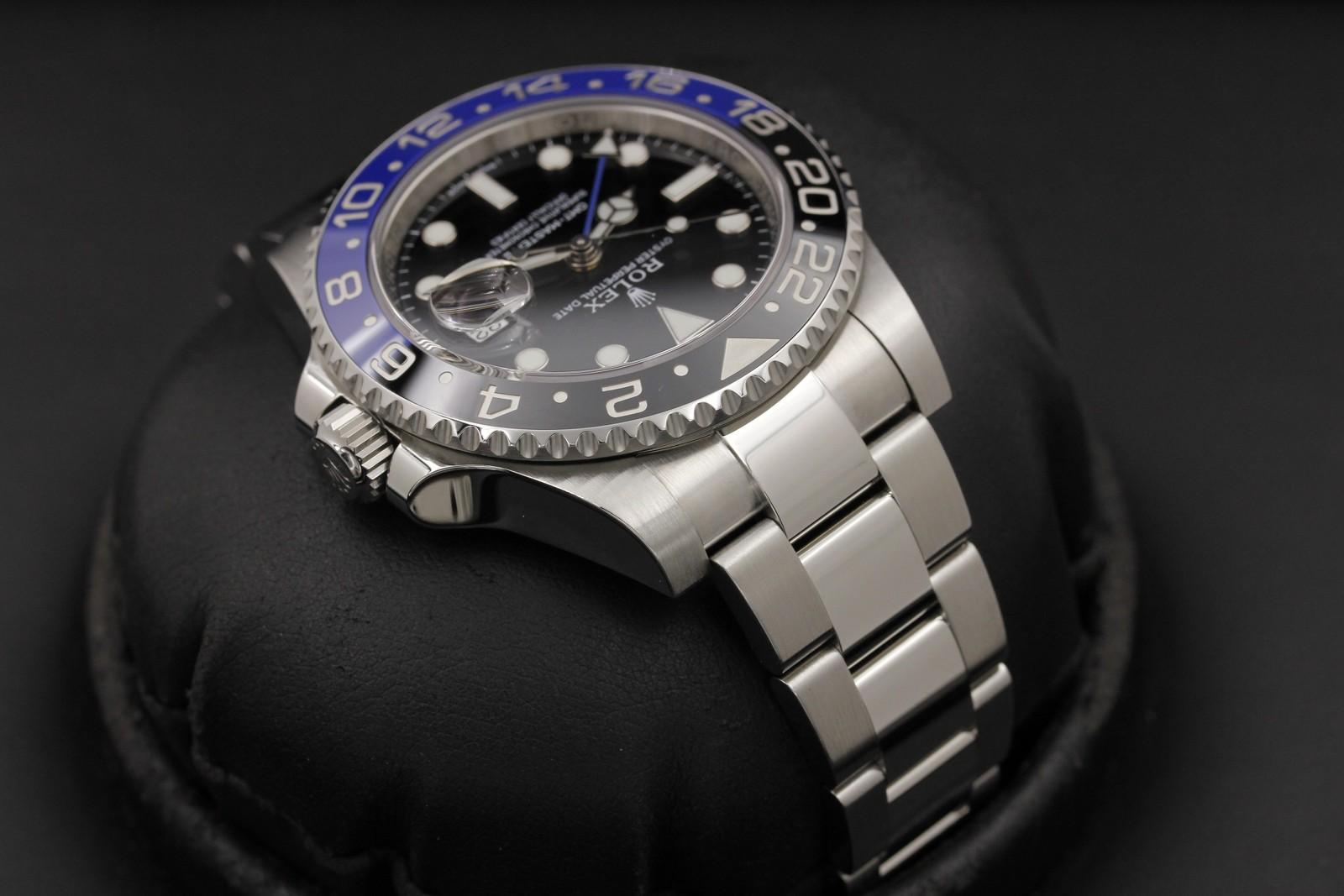 Watch Image 4