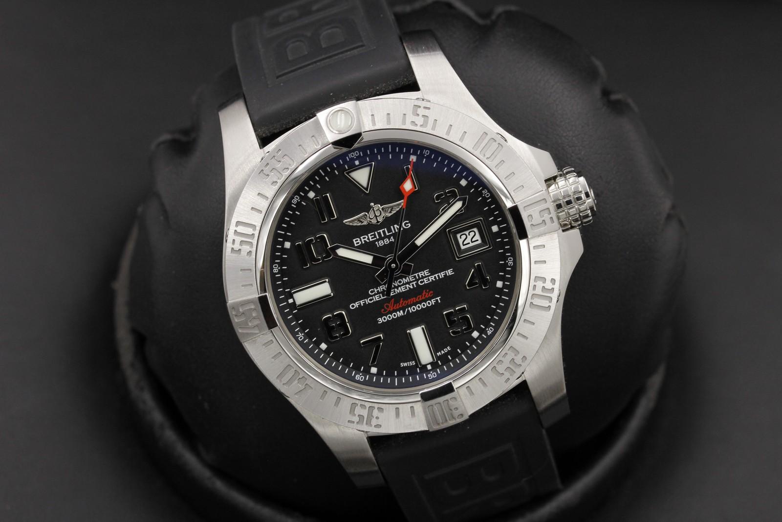 Watch Image 9