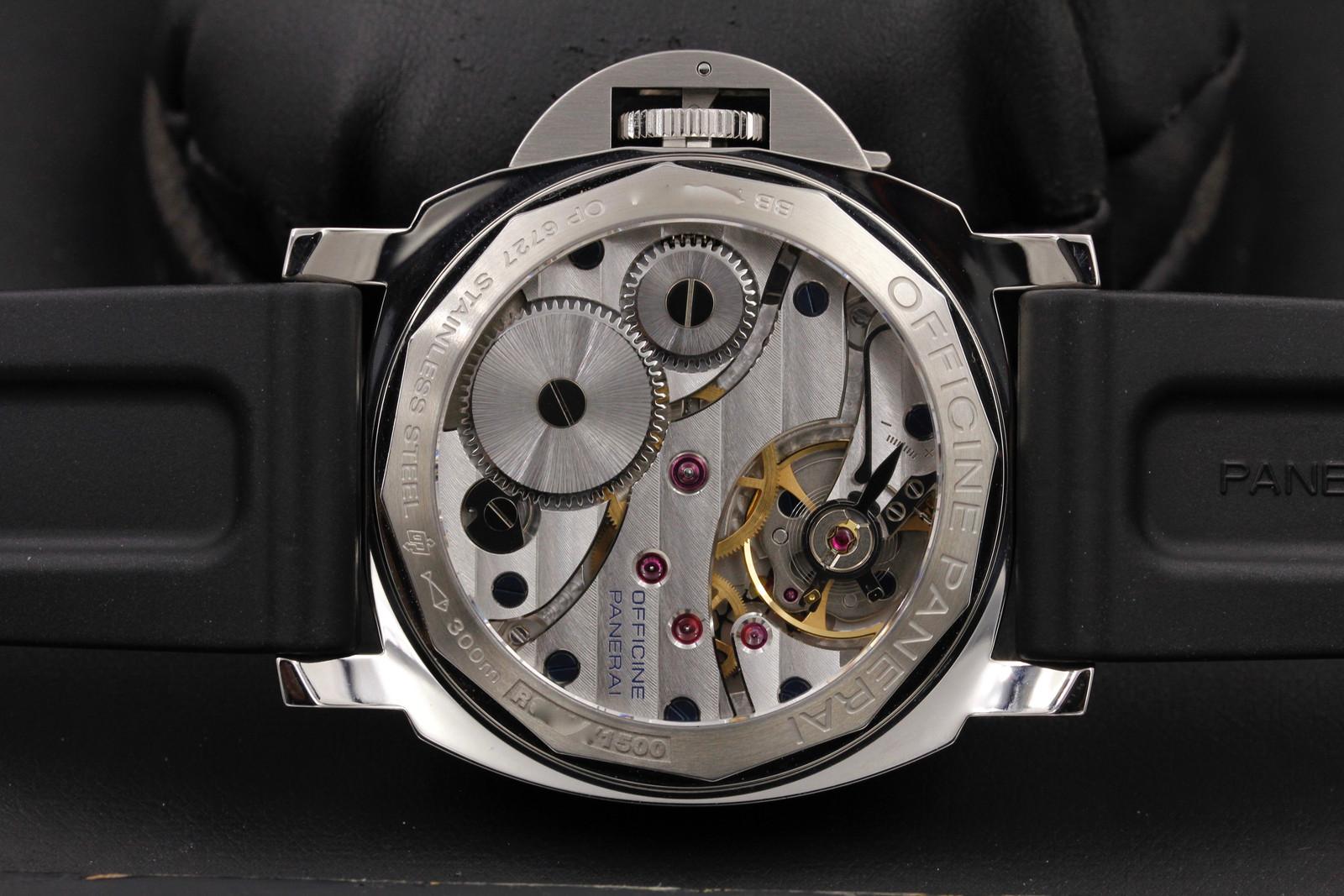 Watch Image 10