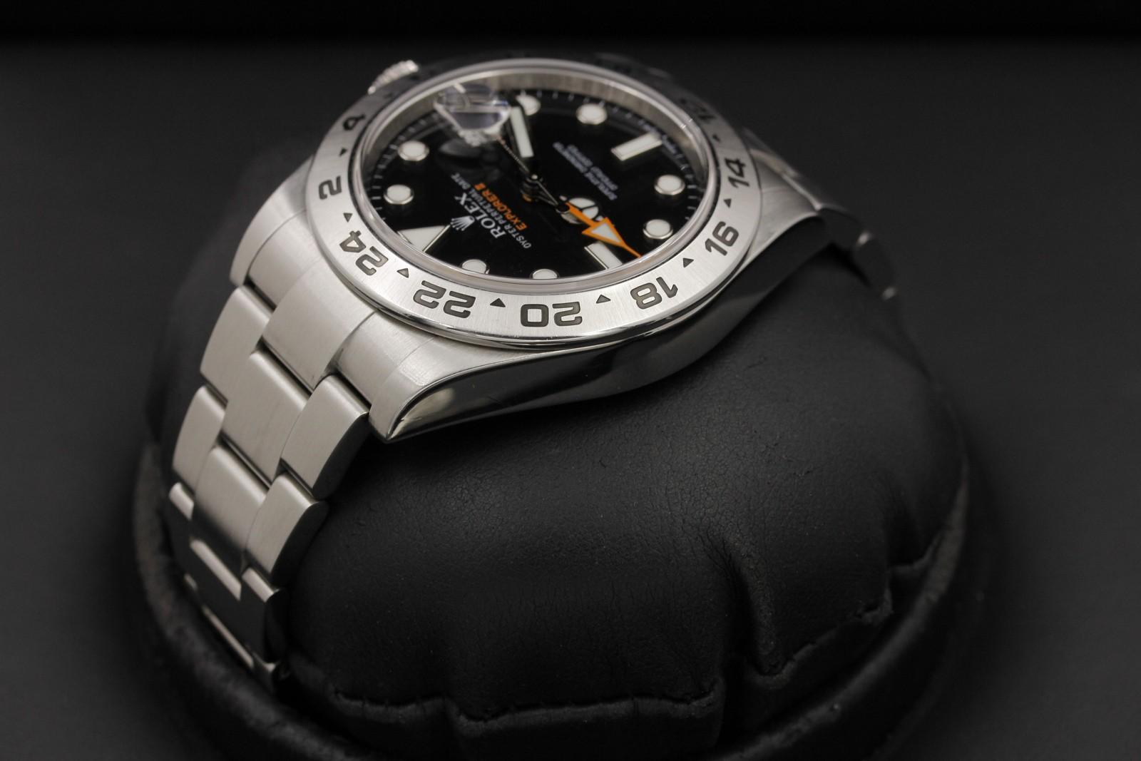 Watch Image 5