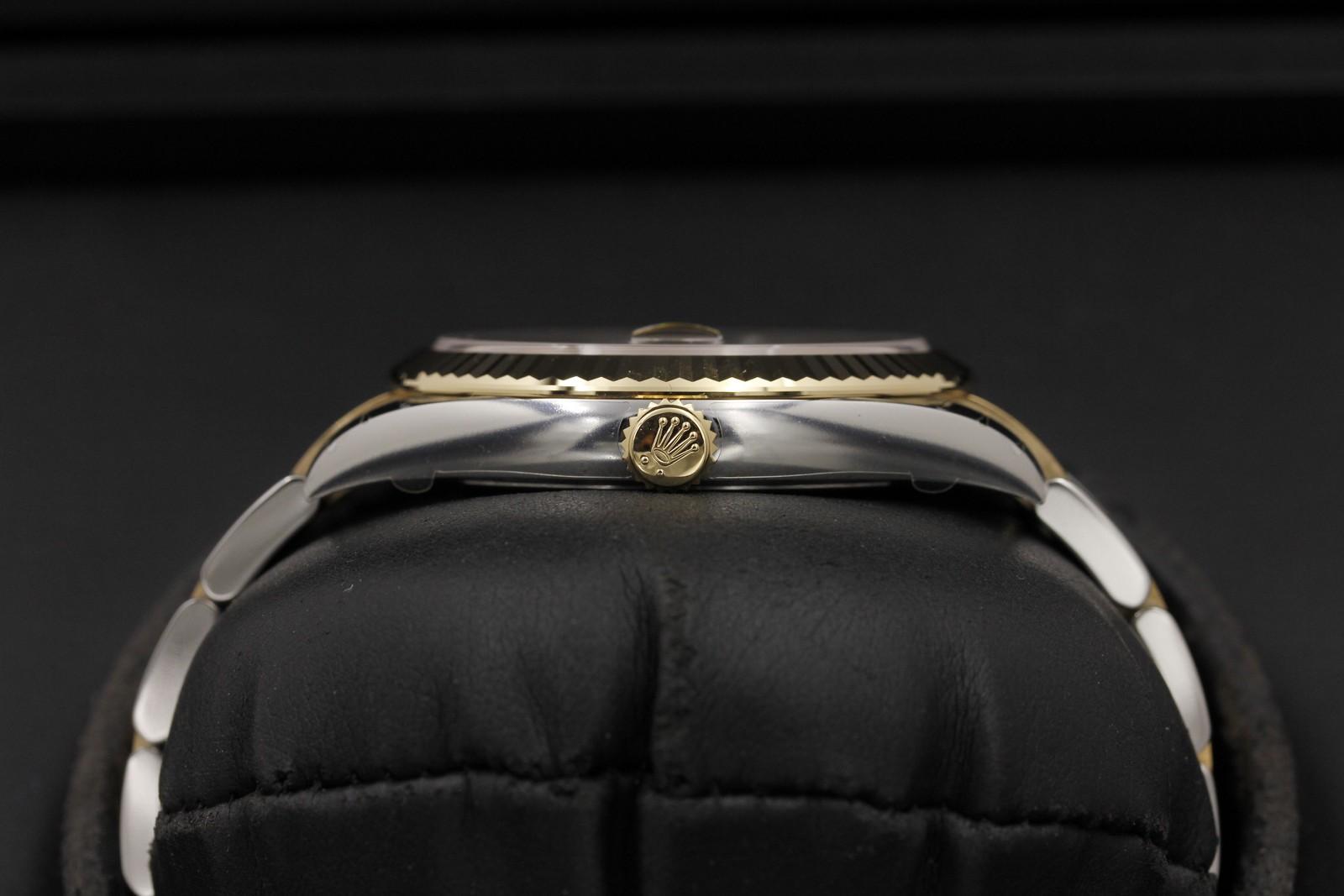 Watch Image 3