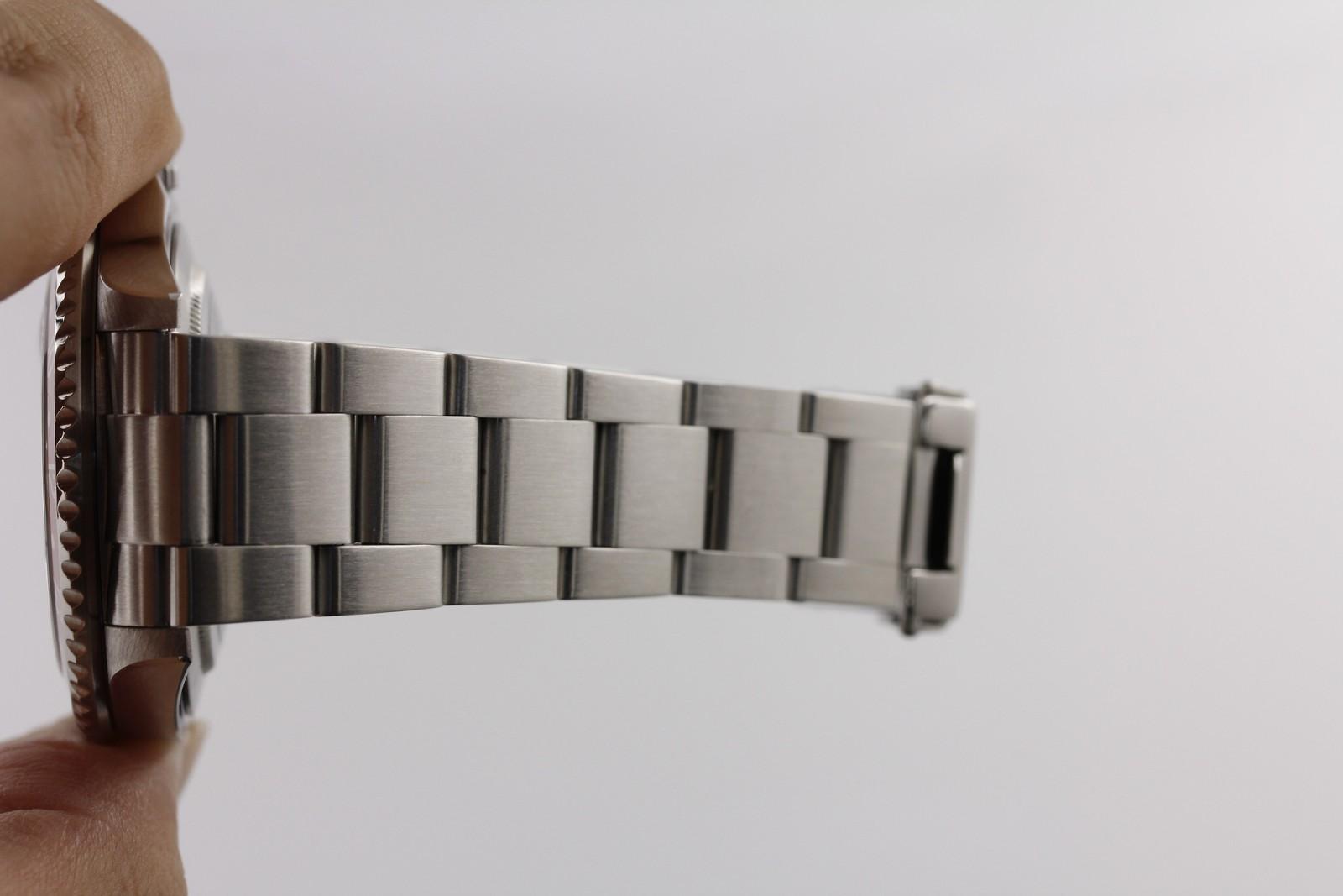 Watch Image 10