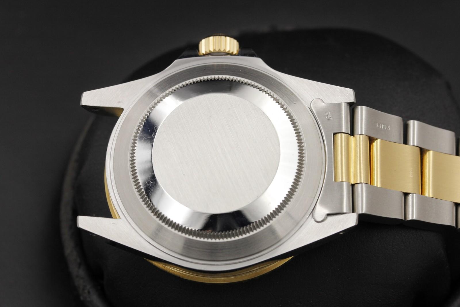 Watch Image 12