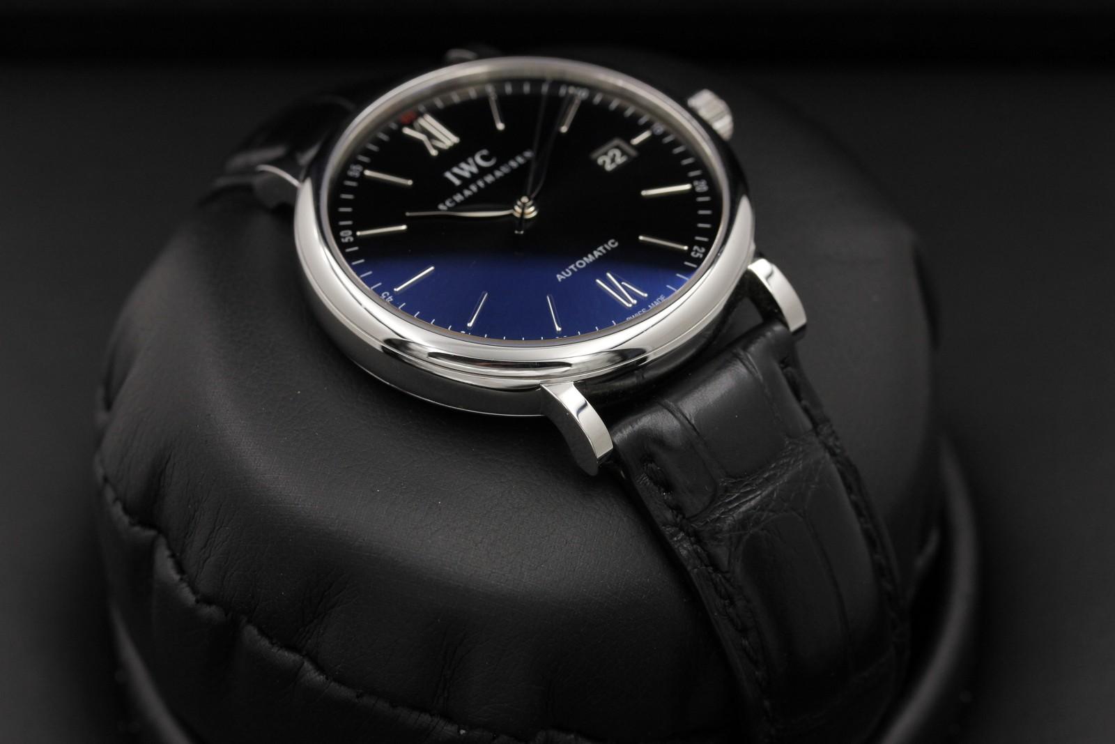 Watch Image 6