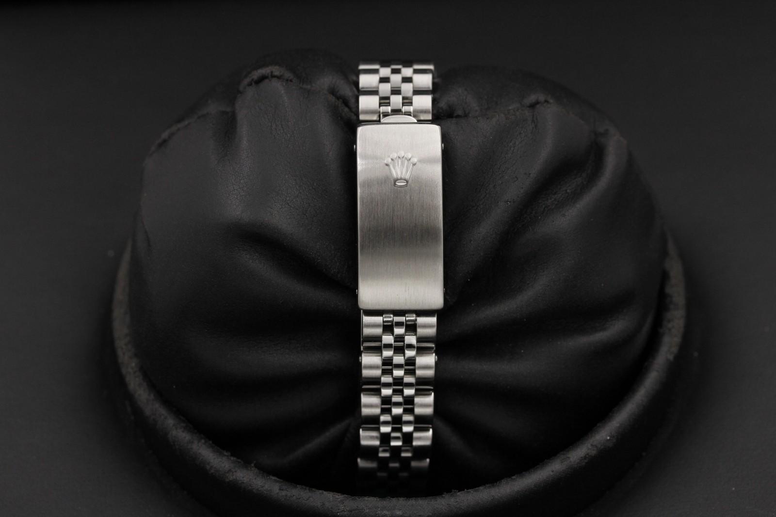 Watch Image 7