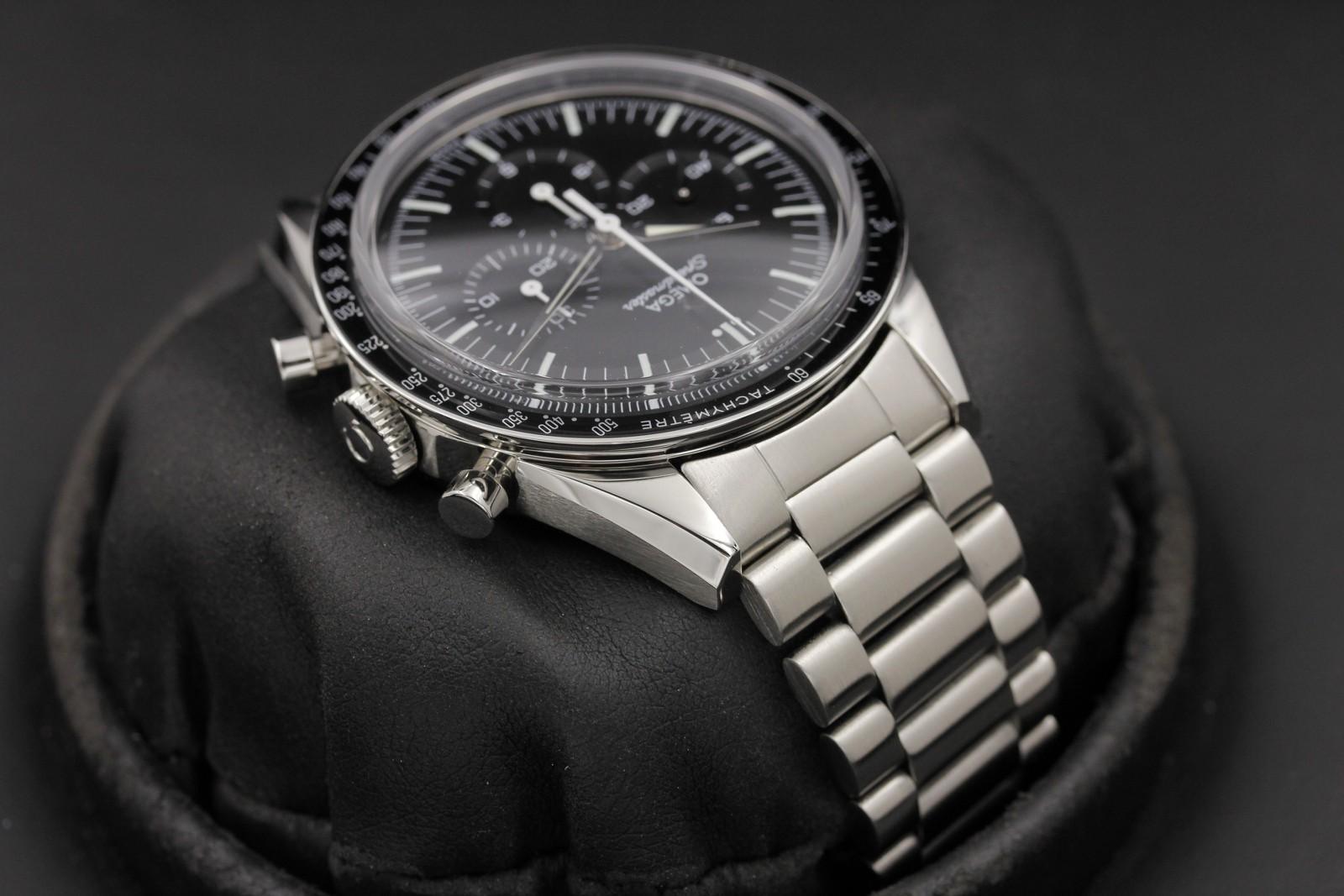 Watch Image 4